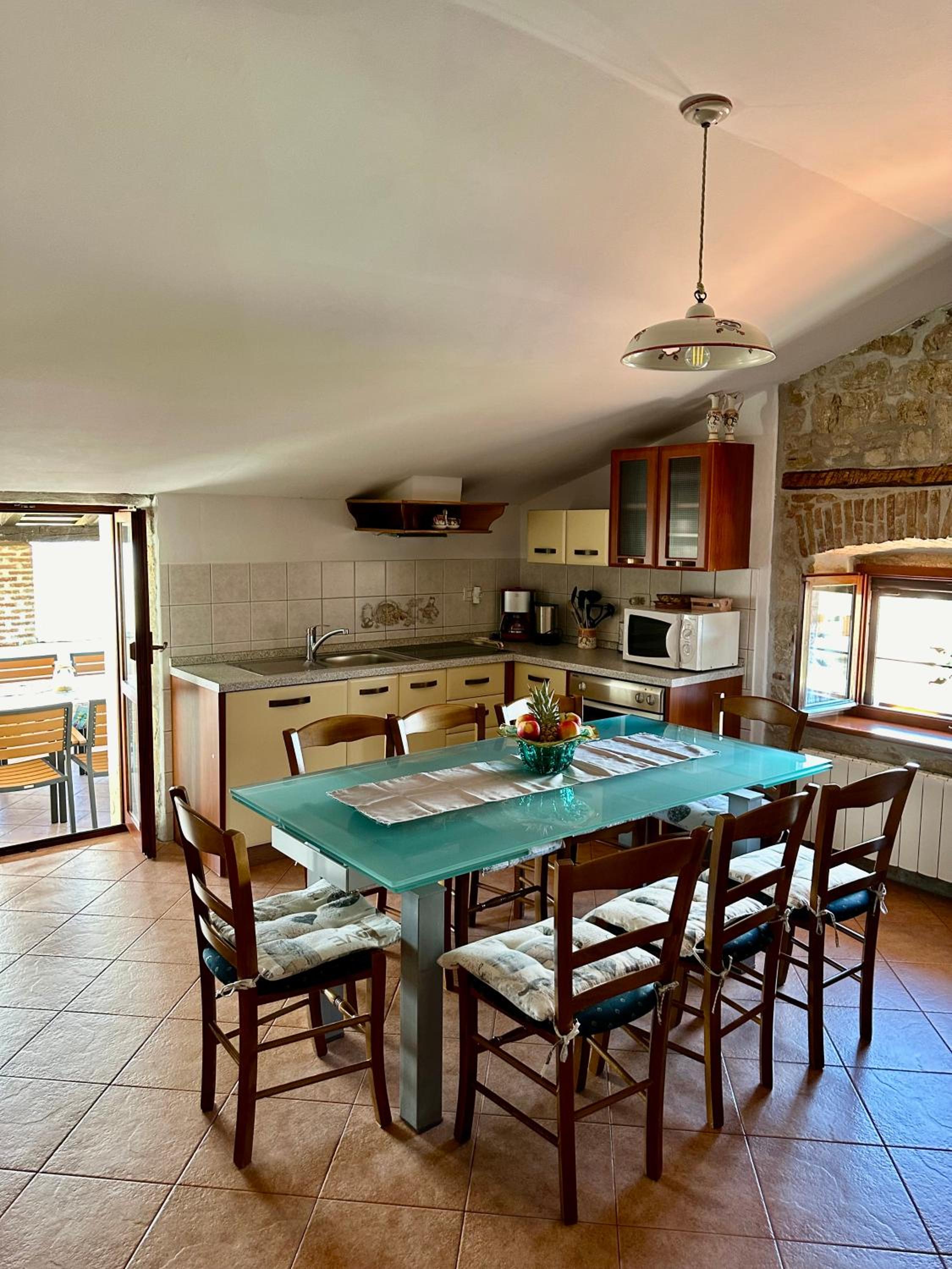 Three-Bedroom Apartment with Terrace photo 2