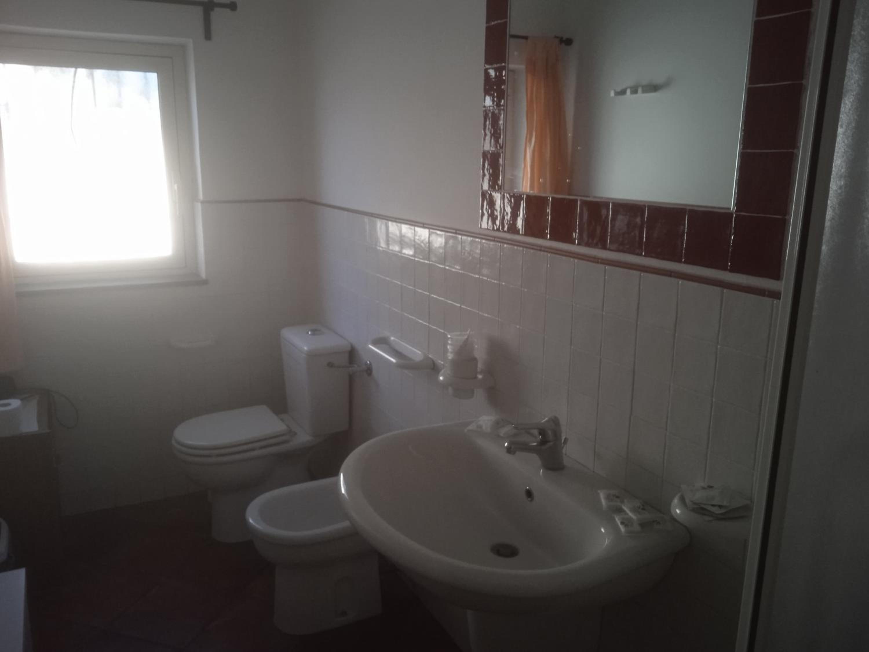 Family Room with Private Bathroom photo 3