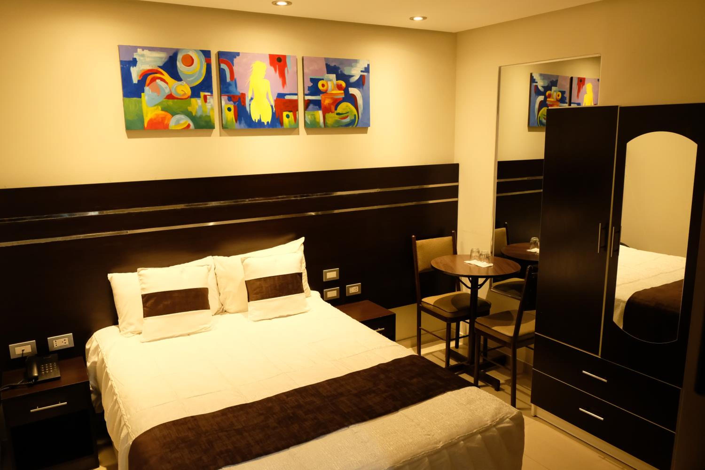 Budget Single Room photo 2