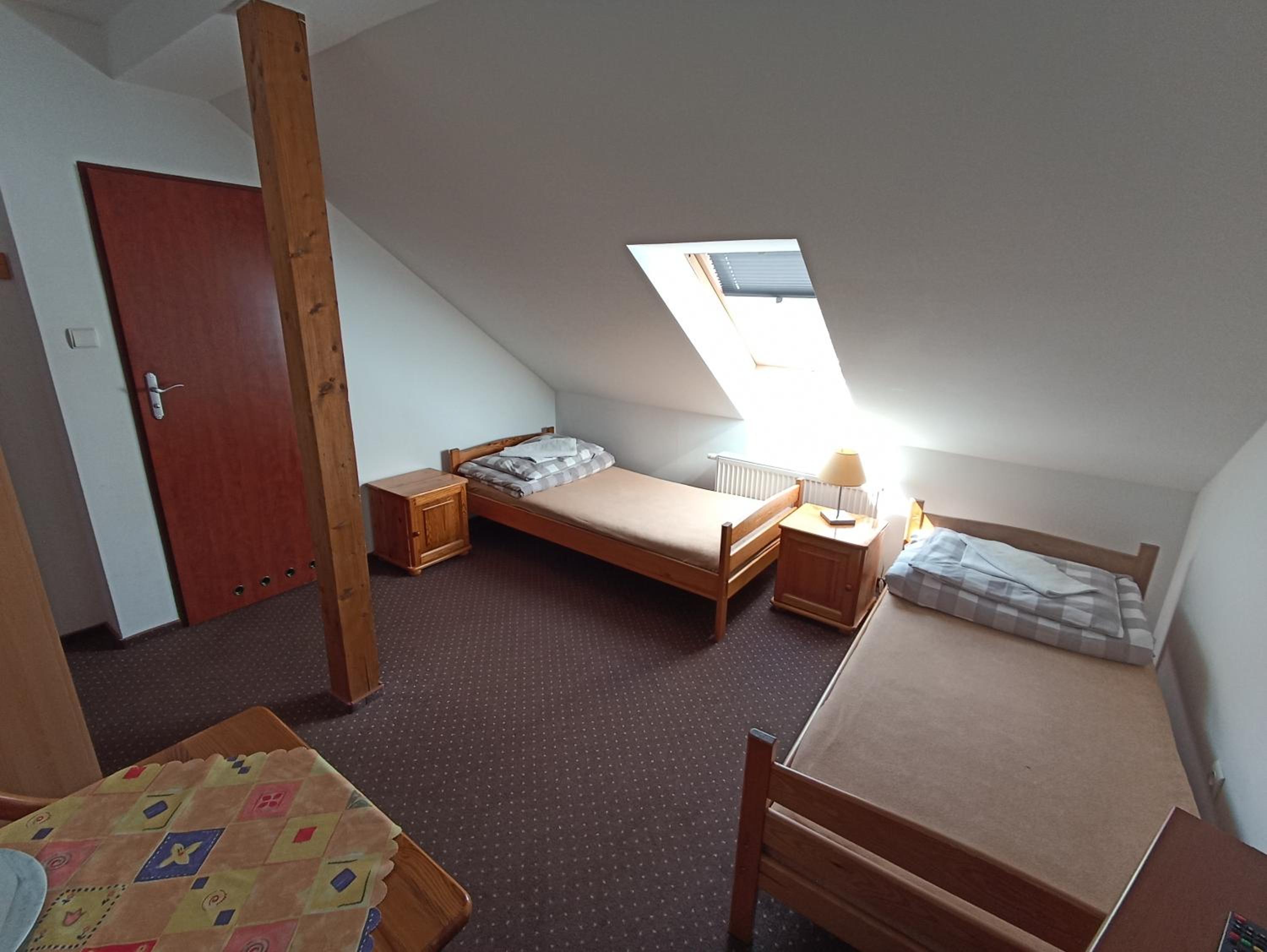 Standard Twin Room photo 3