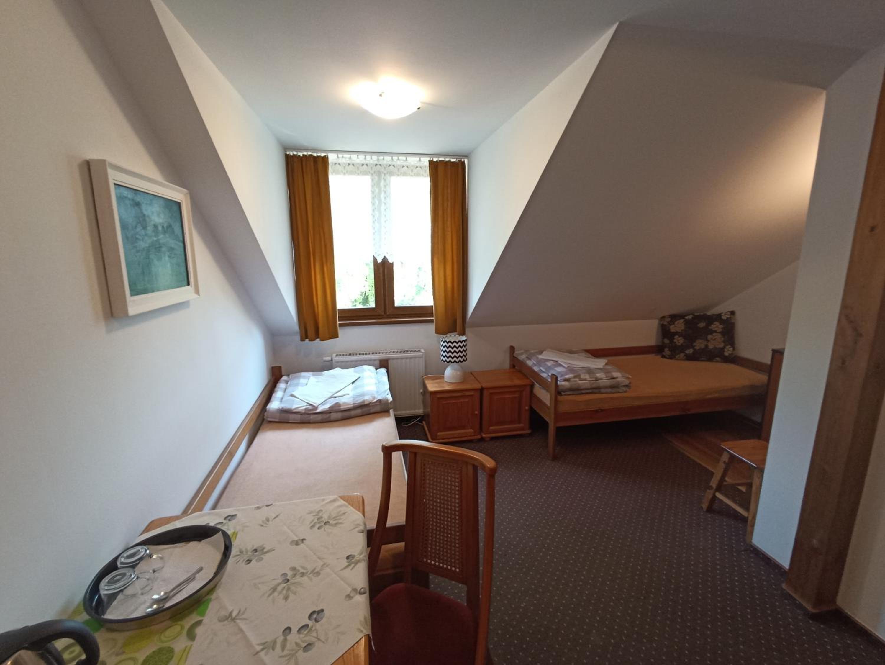 Standard Twin Room photo 2
