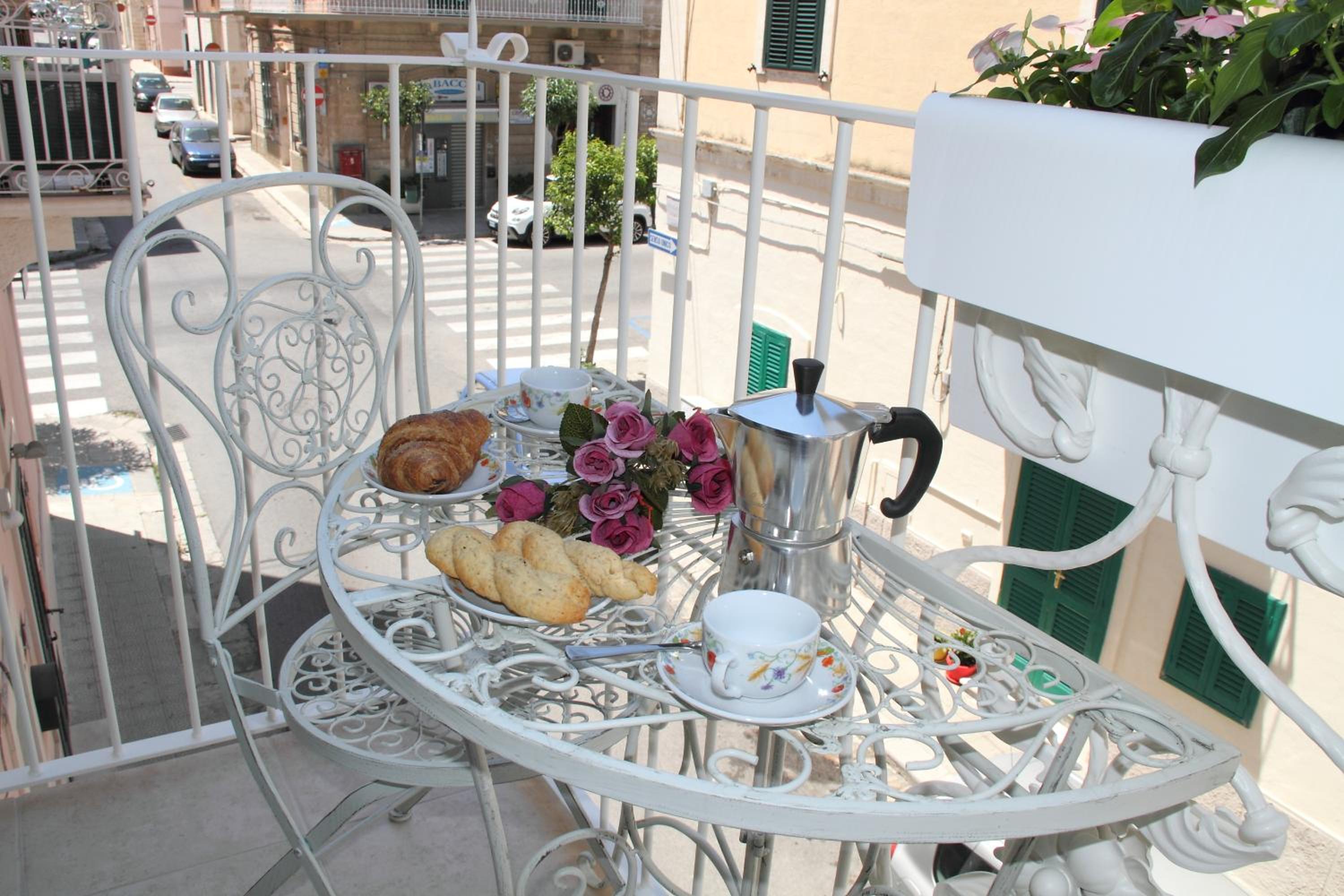 Apartment with Terrace - First Floor - Photo 60
