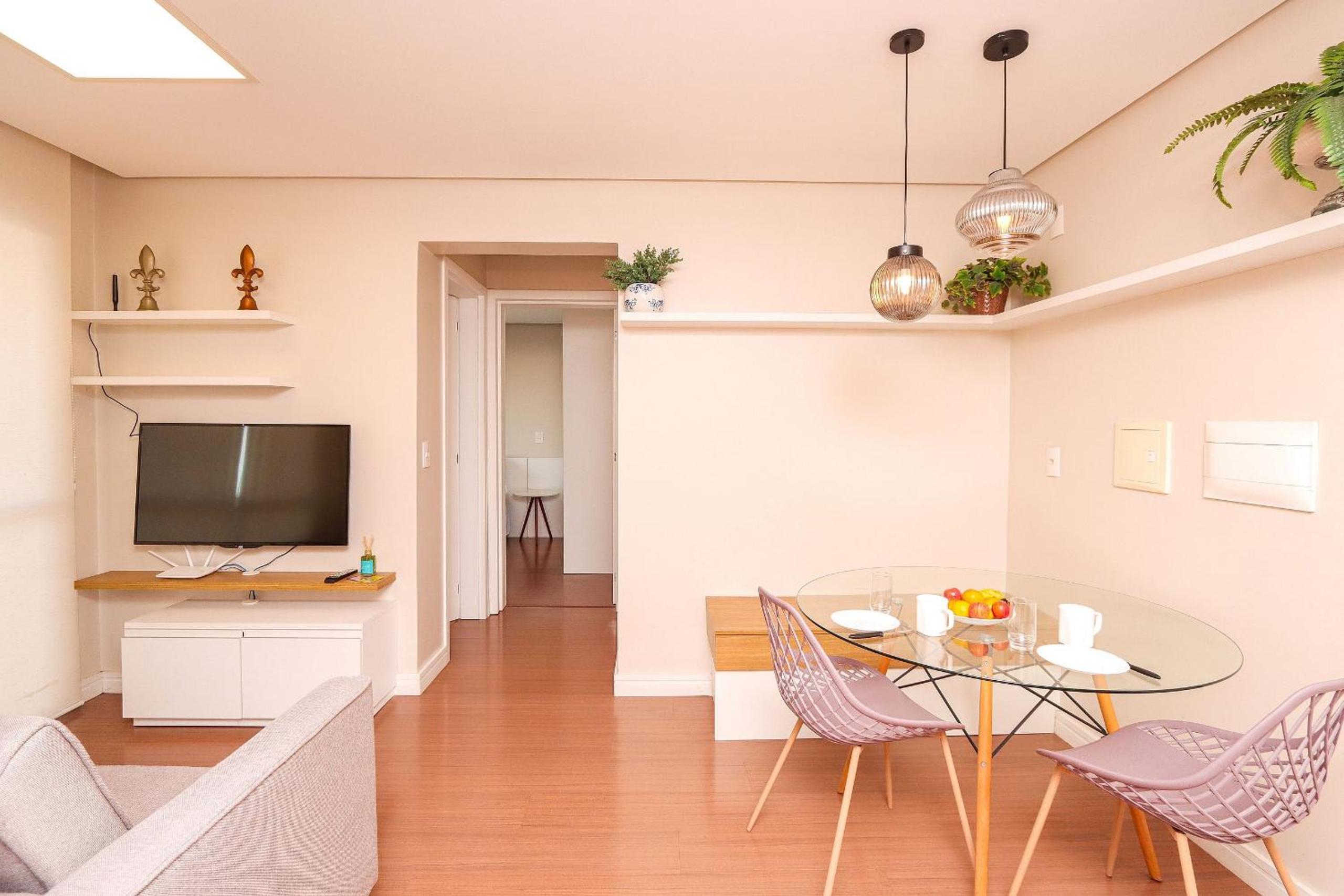 Apartment photo 2