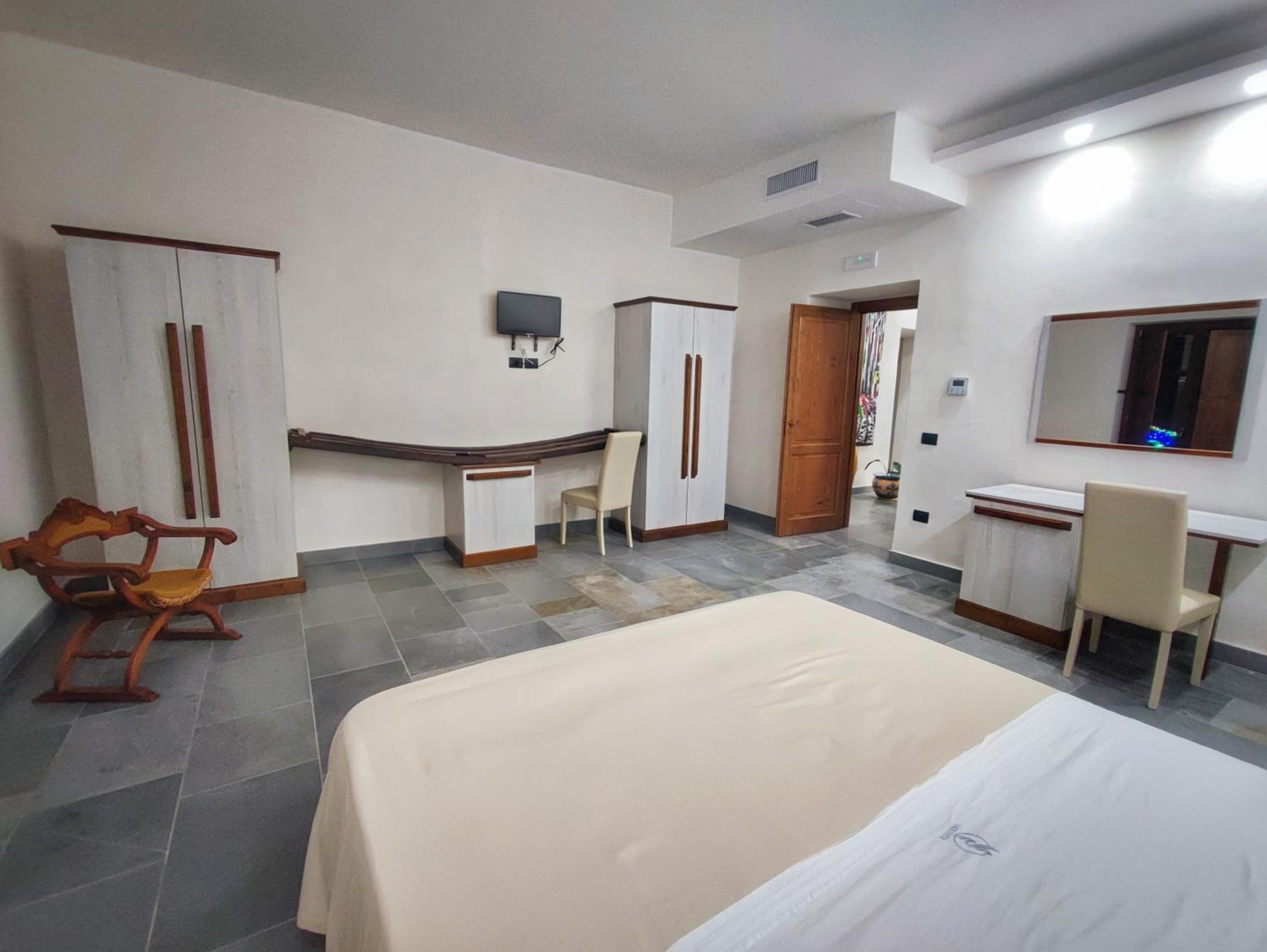 Two-Bedroom Suite - Photo 1