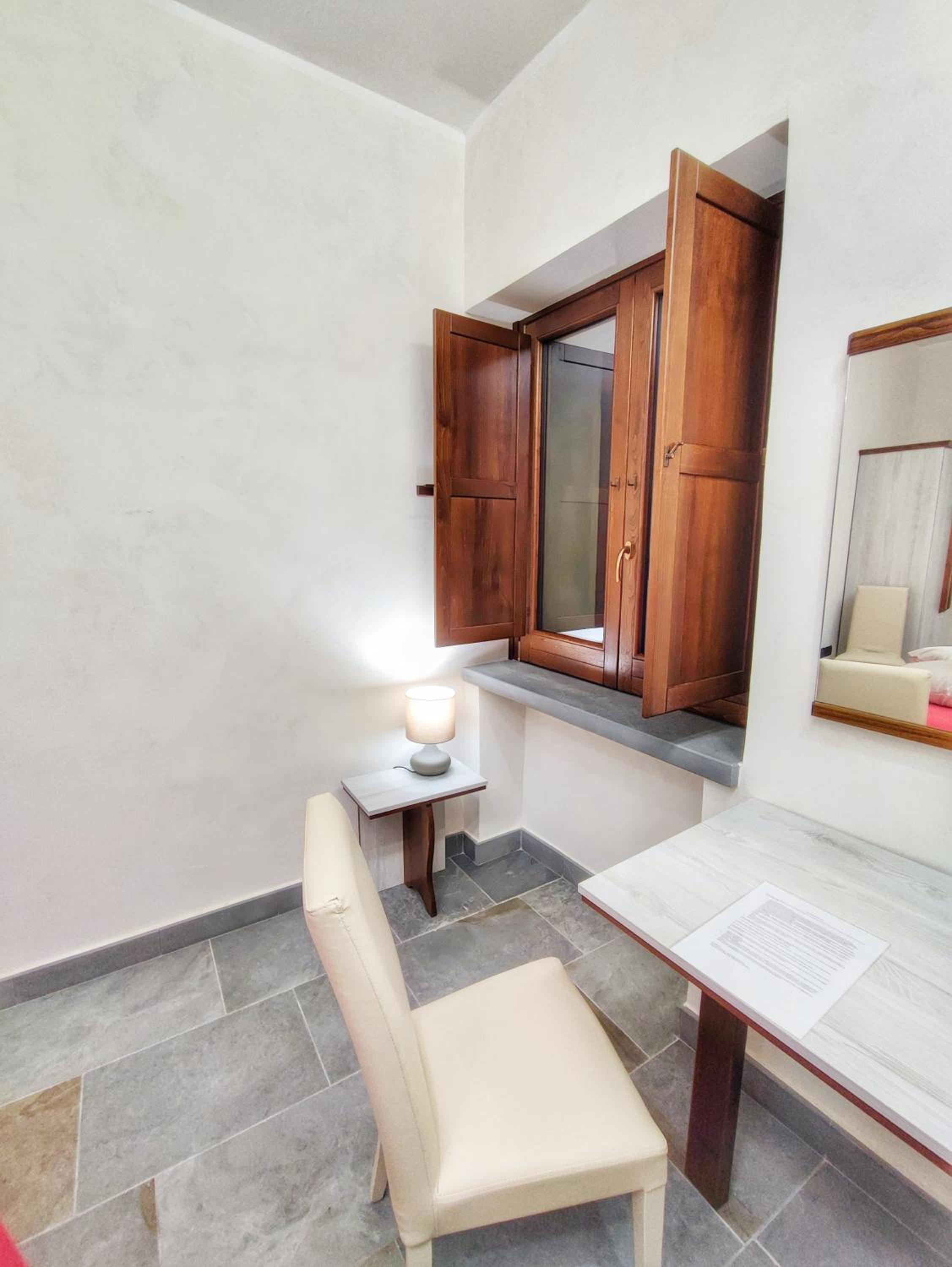 Two-Bedroom Suite - Photo 2