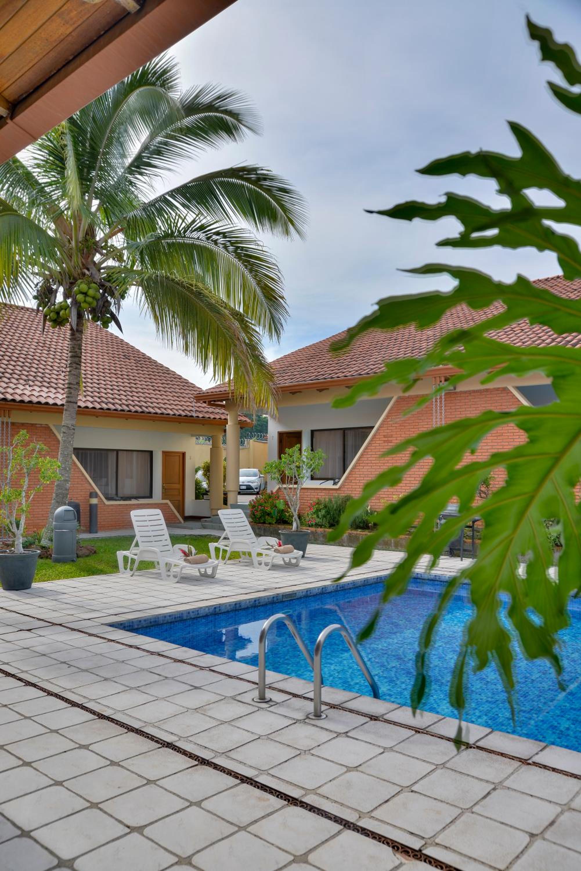 Apartment with Pool View  photo 1