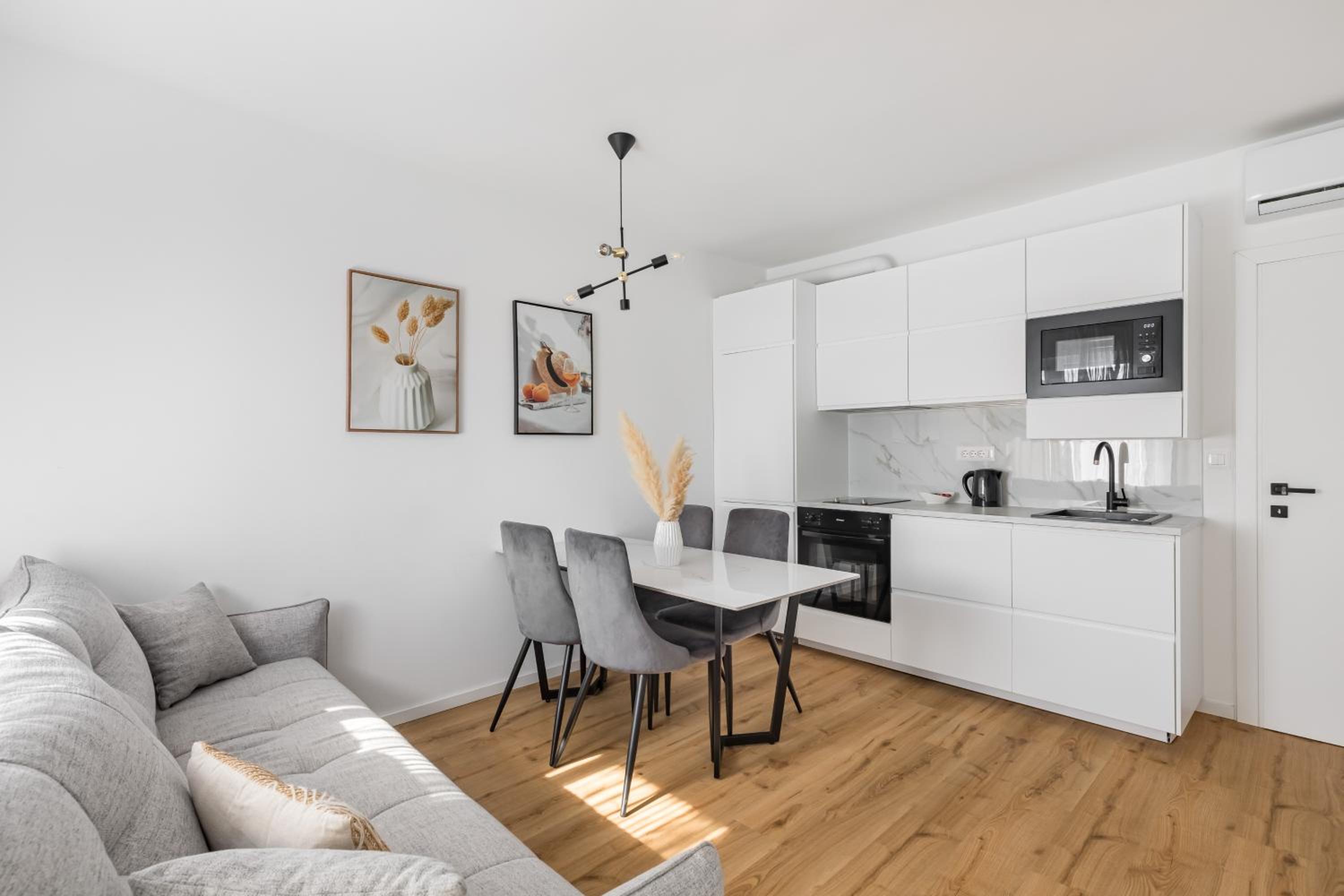 Three-Bedroom Apartment - Photo 10