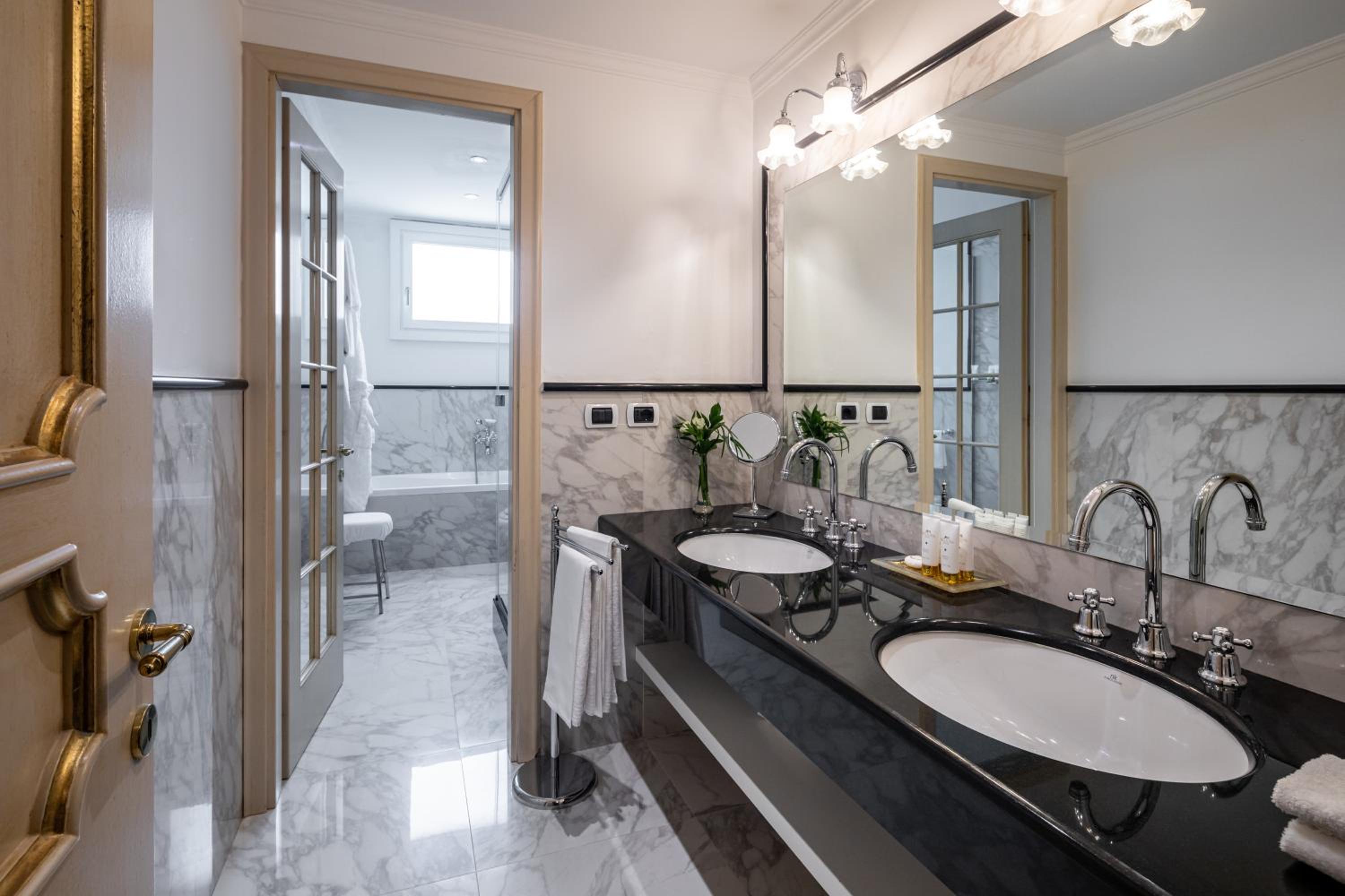 Sansovino Suite with Lagoon View