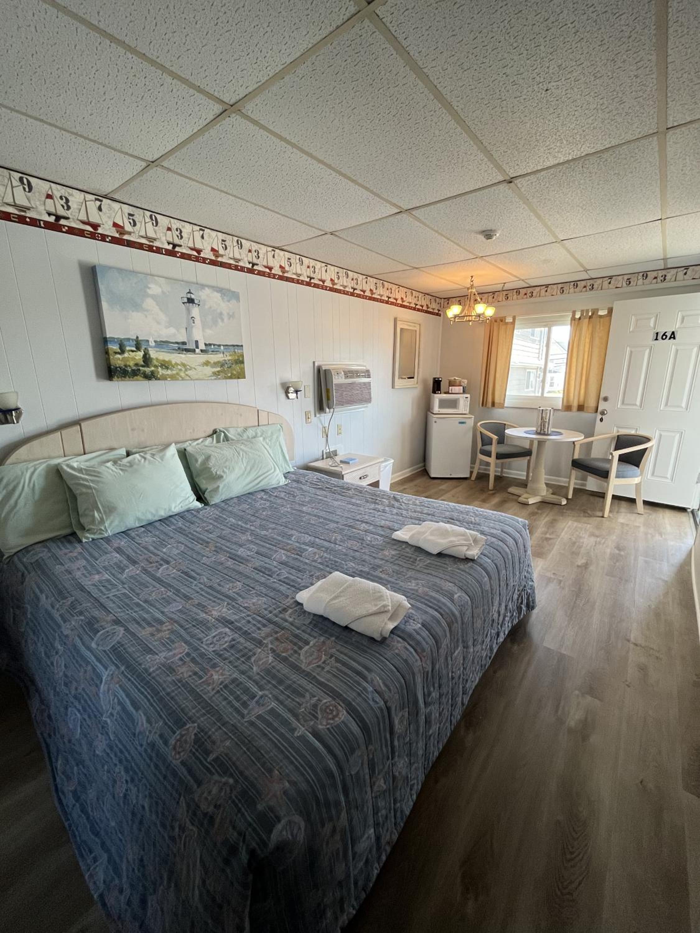 Main Building King Bed First Floor Ocean View photo 2