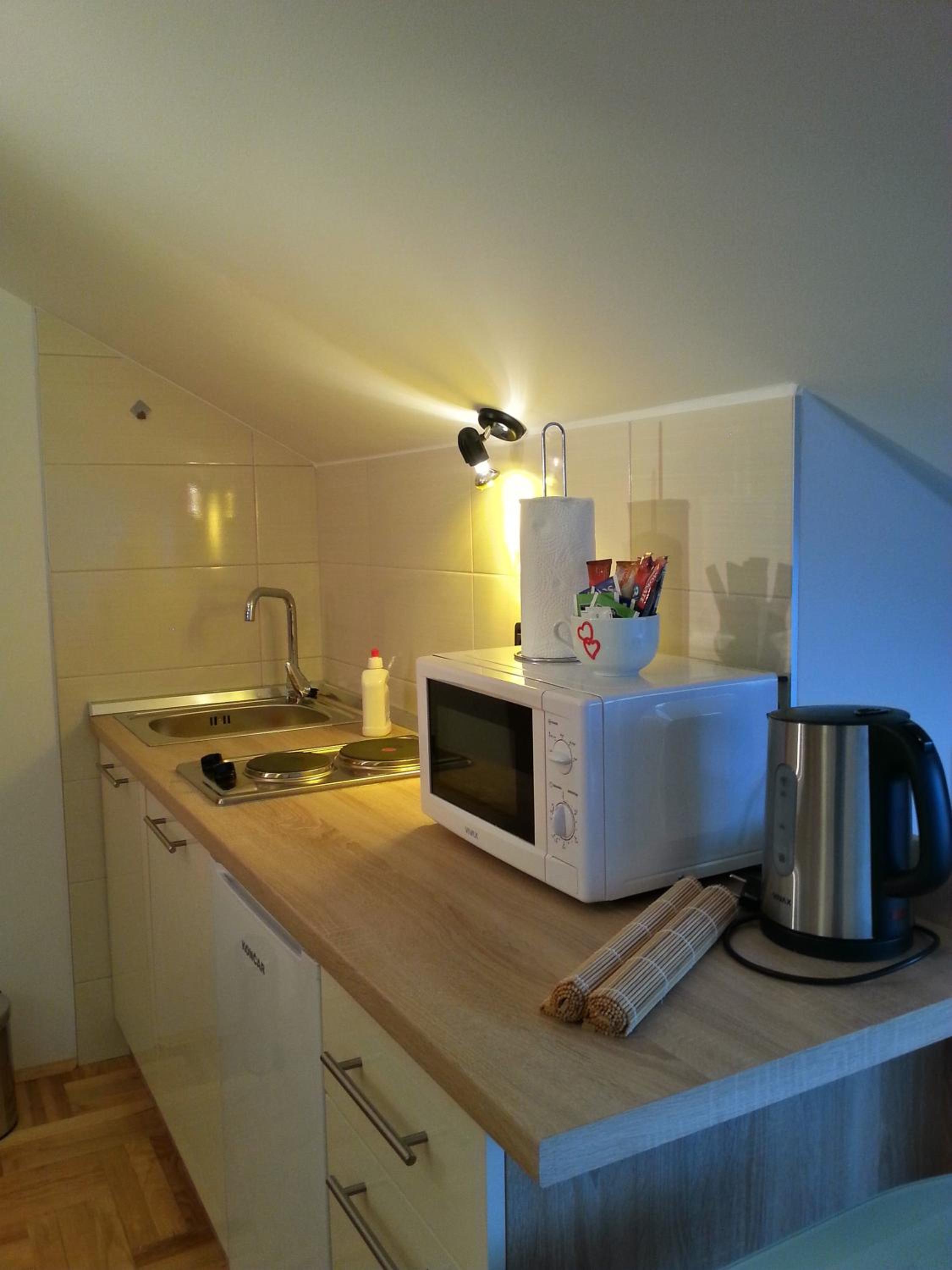 Family Studio - Photo 13