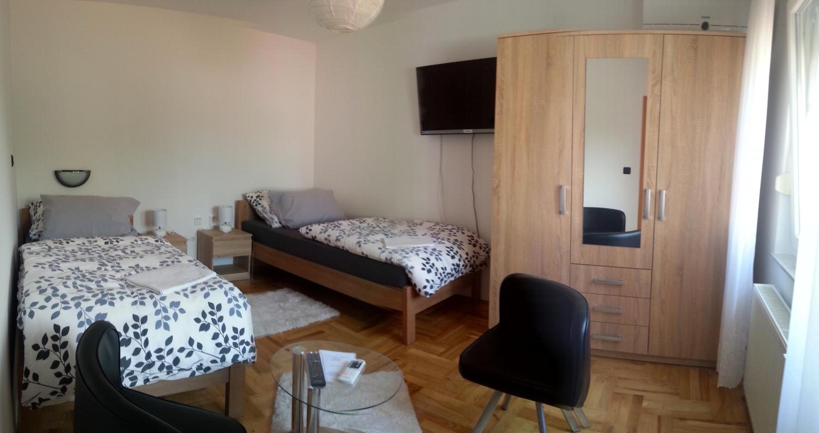 Deluxe Studio - Photo 2