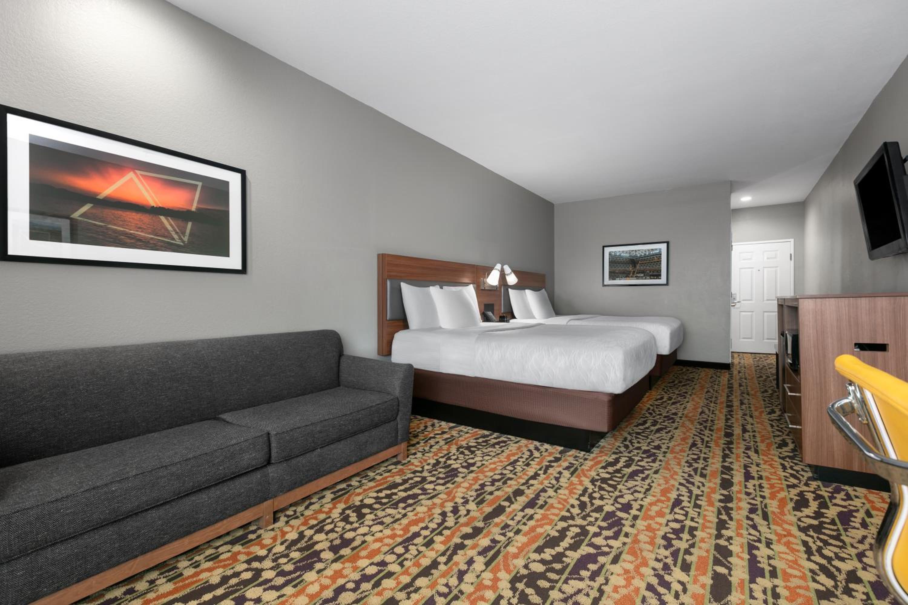2 Queen Beds, Suite, Non-Smoking - Photo 2