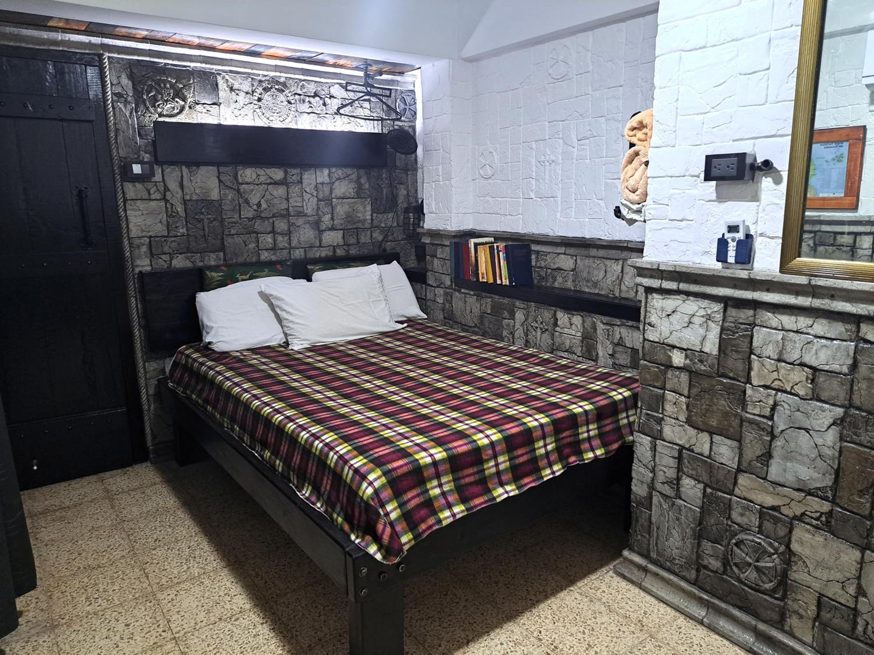 Double Room with Private Bathroom photo 1