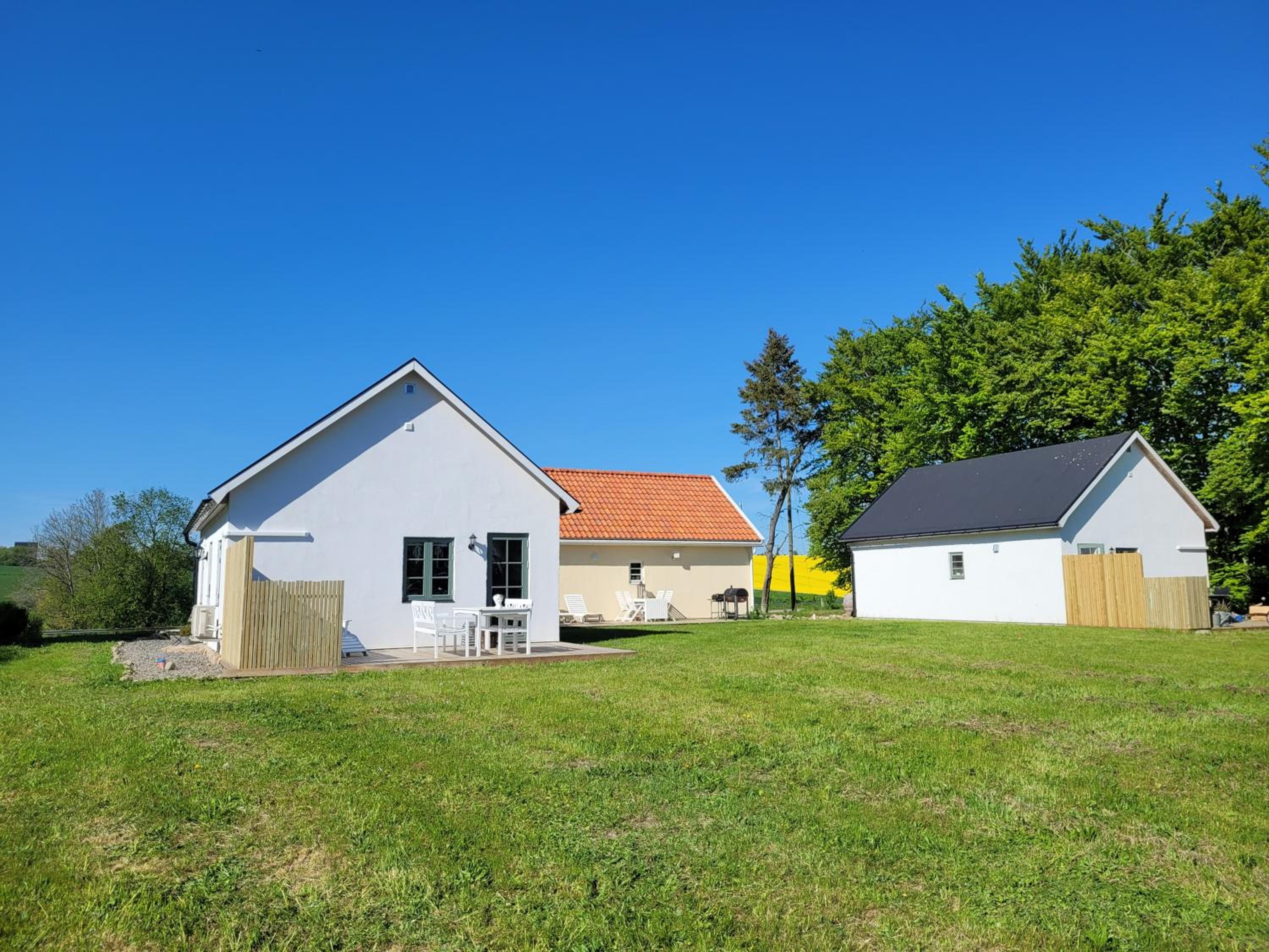 One-Bedroom House - Photo 17
