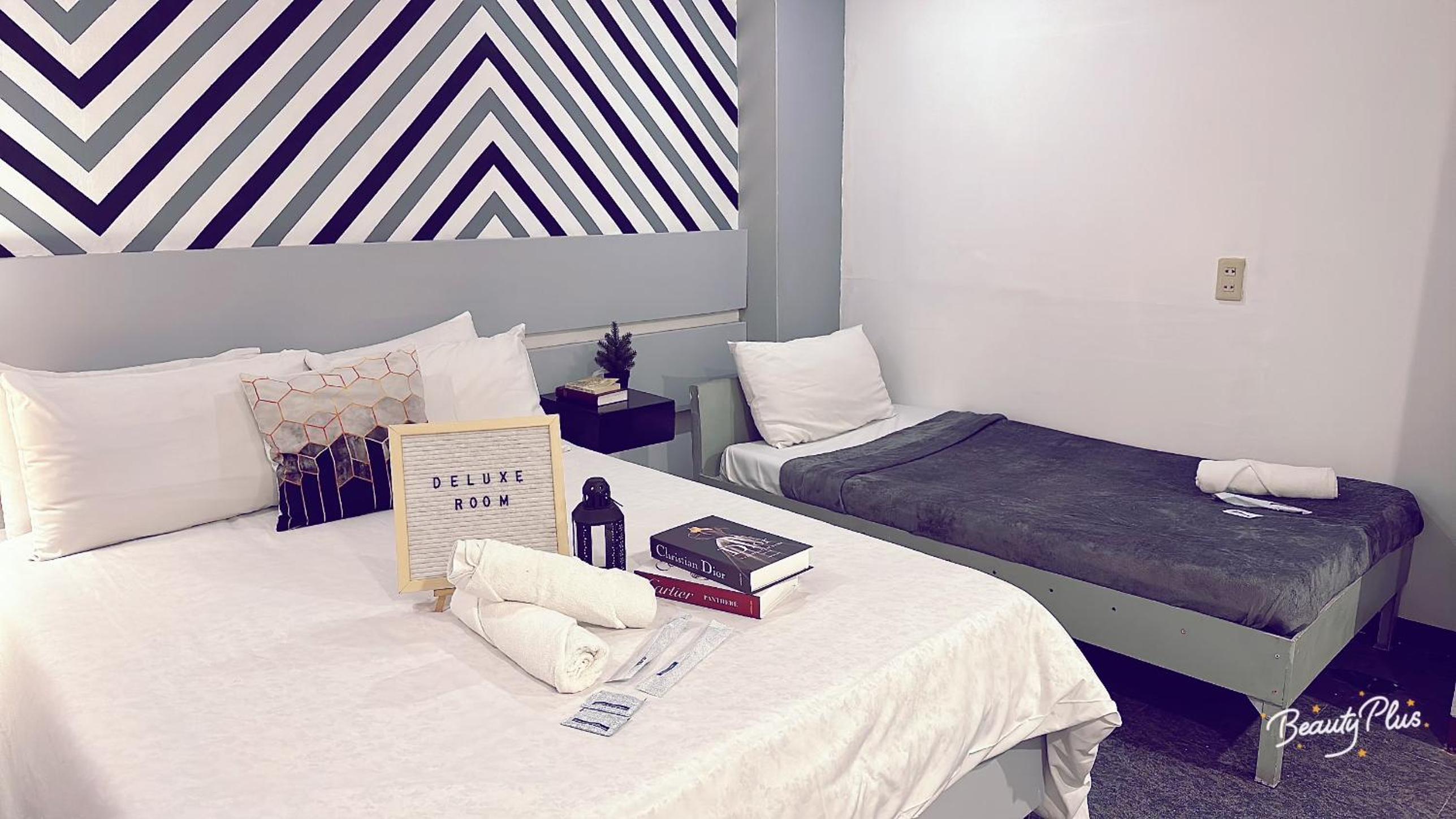 Deluxe Room - Photo 4