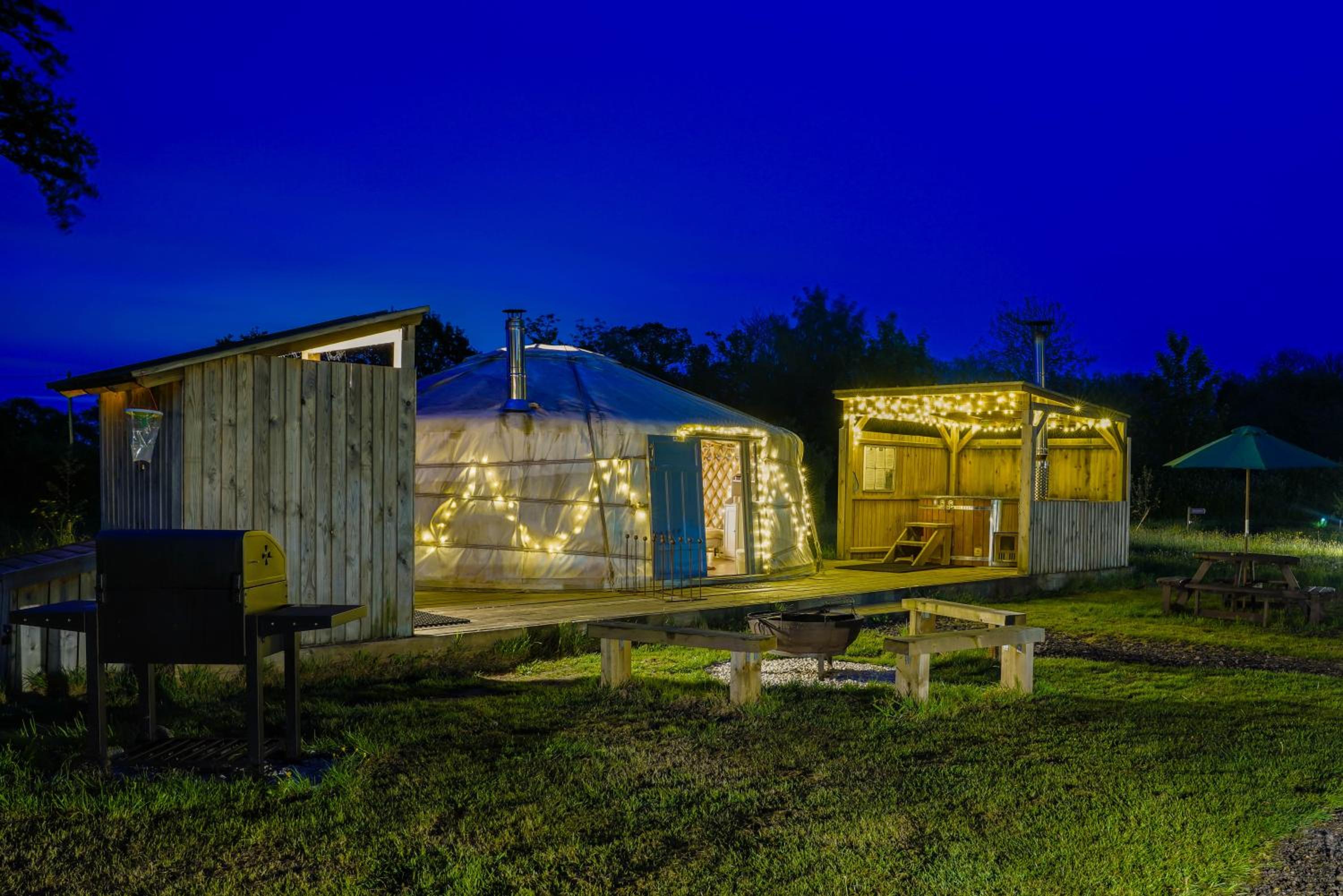 Tent - Photo 13