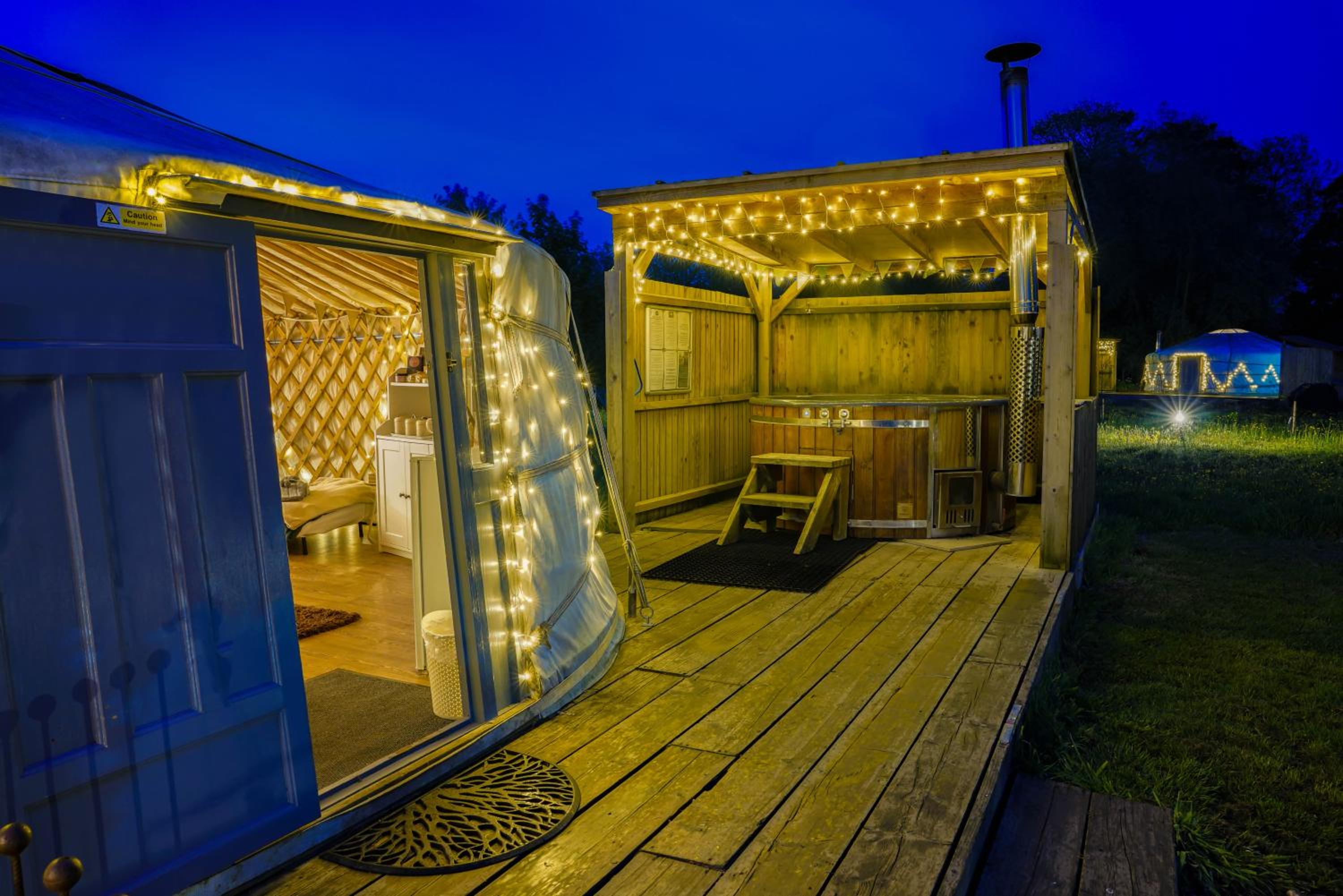 Tent - Photo 12