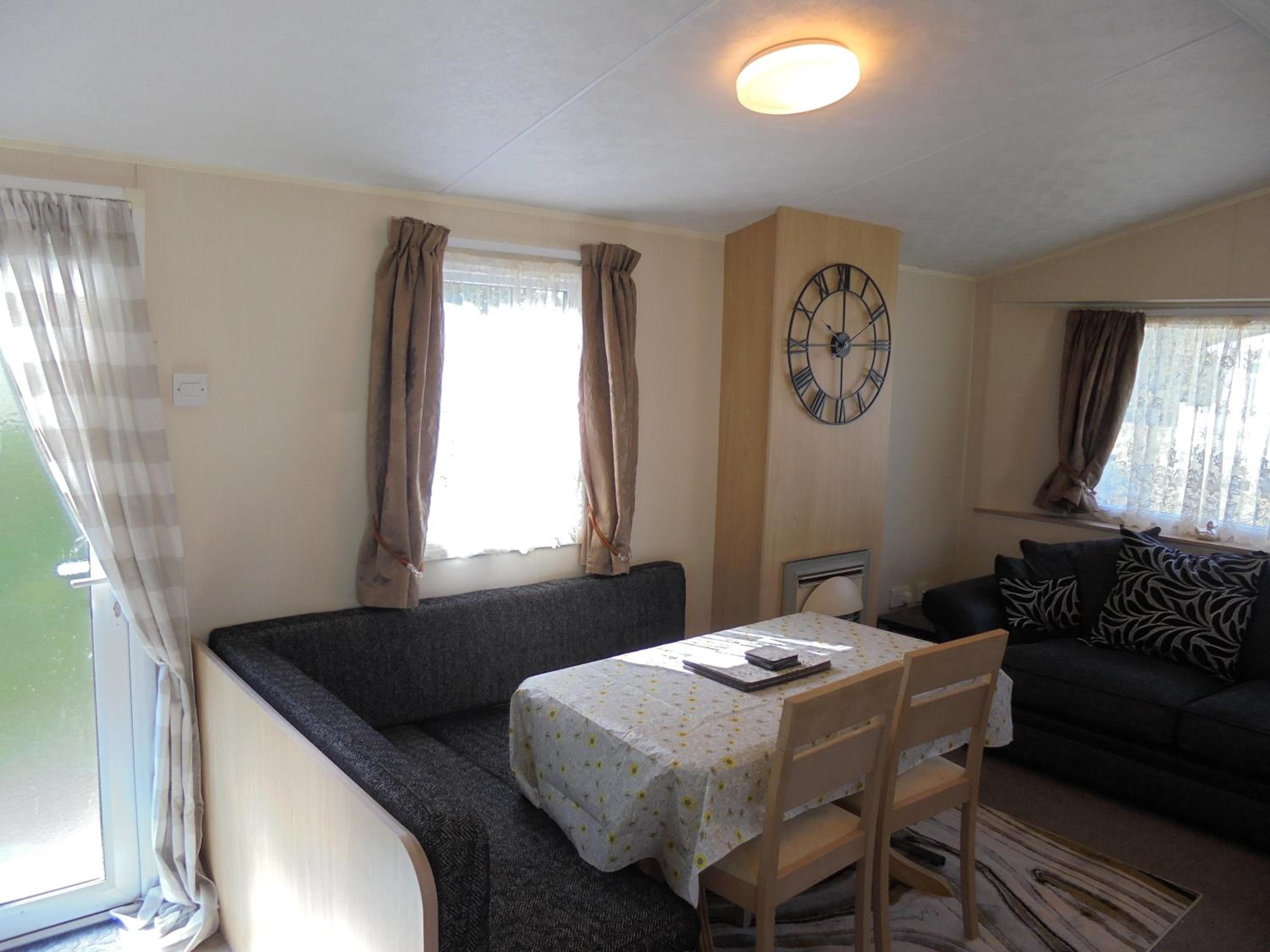 Three-Bedroom House photo 3