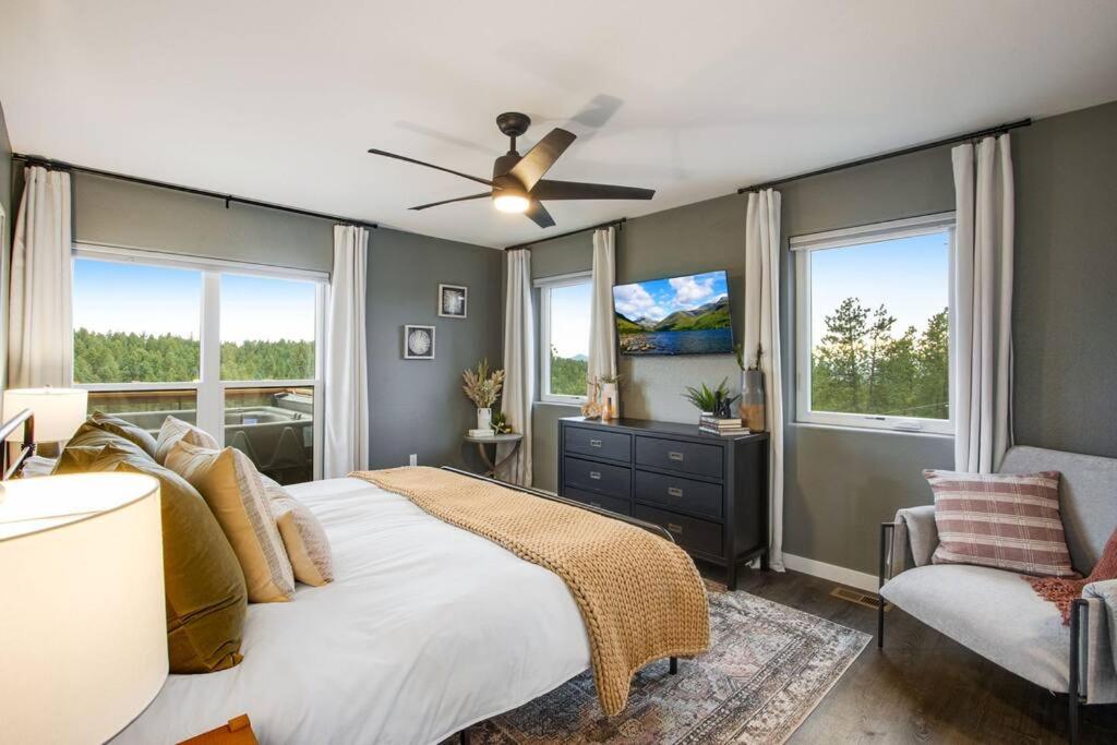 Four-Bedroom House photo 1