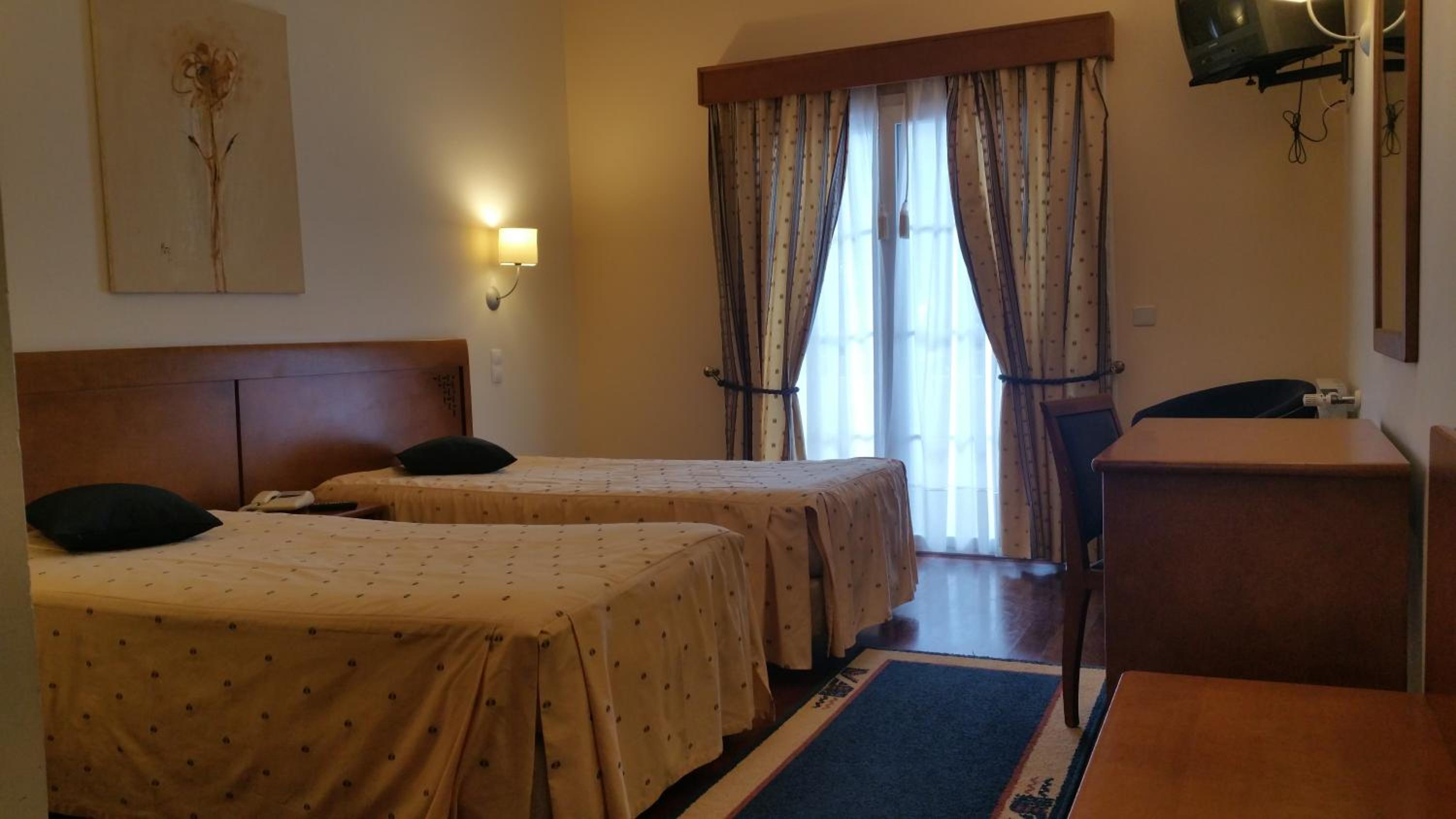 Basic Triple Room