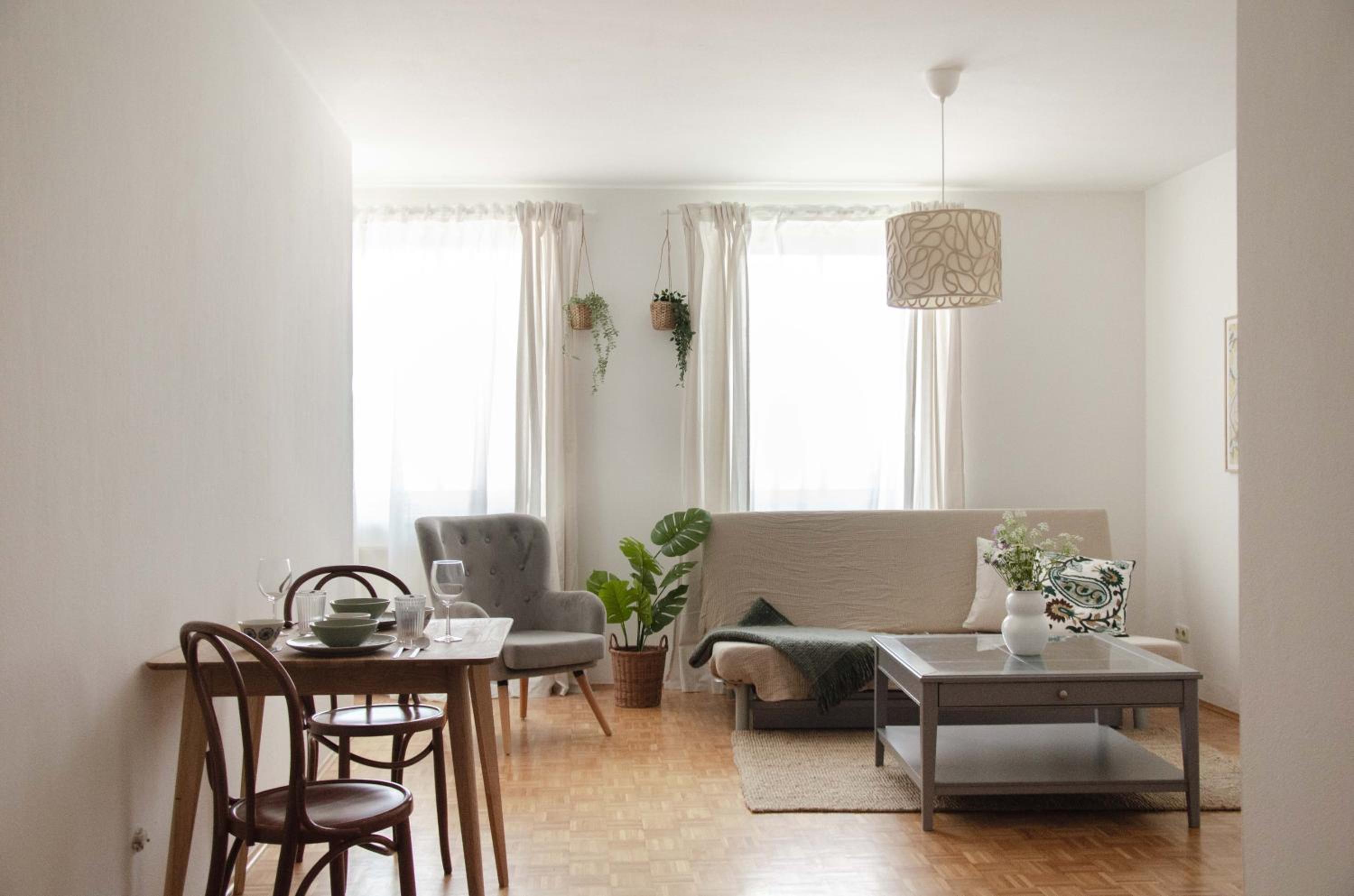 One-Bedroom Apartment photo 3