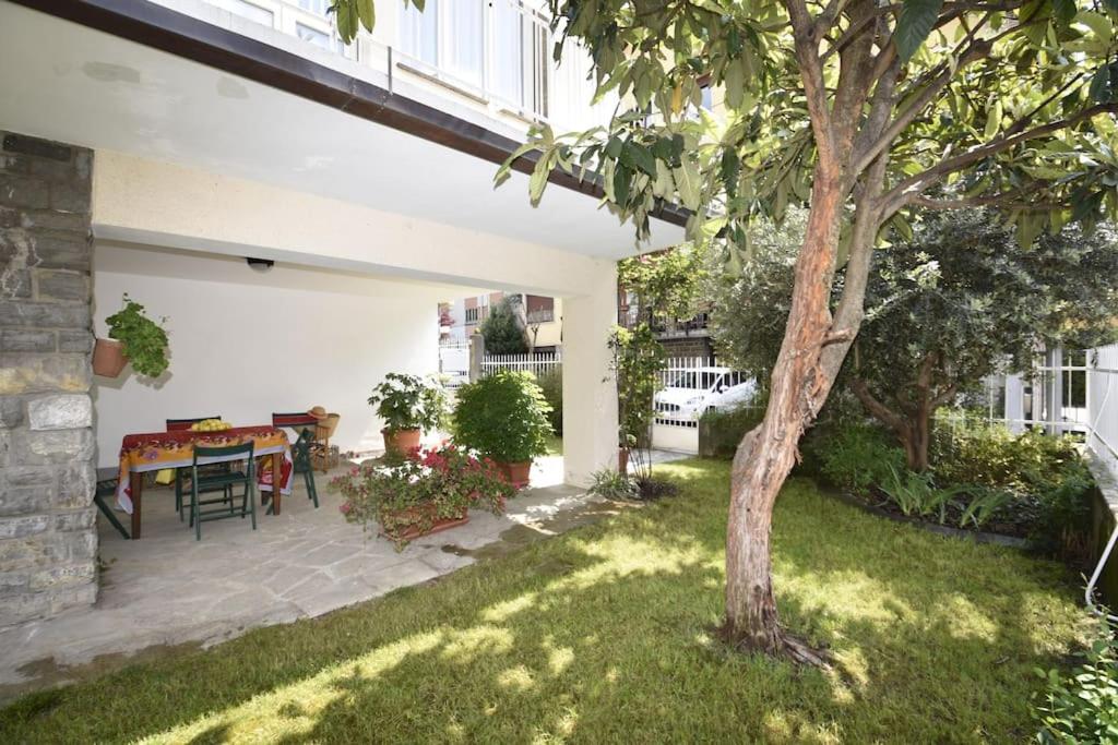 Two-Bedroom House photo 3