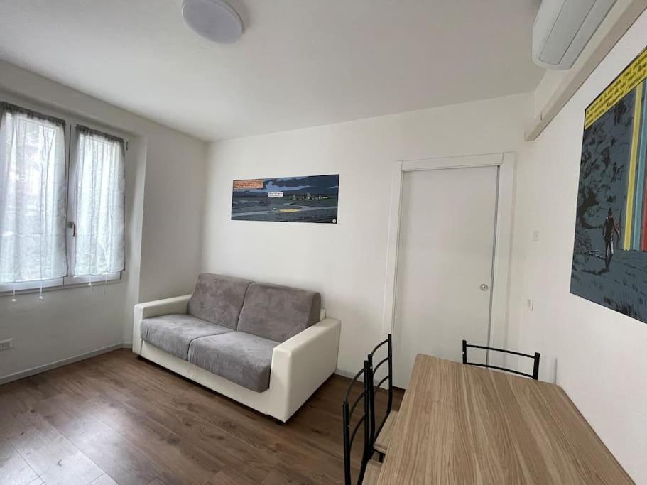 One-Bedroom Apartment photo 3