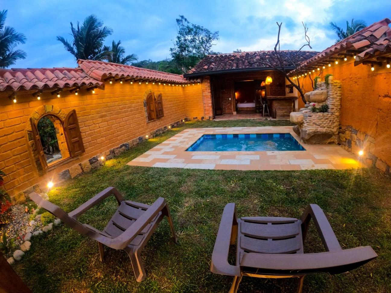 Bungalow with Garden View photo 2