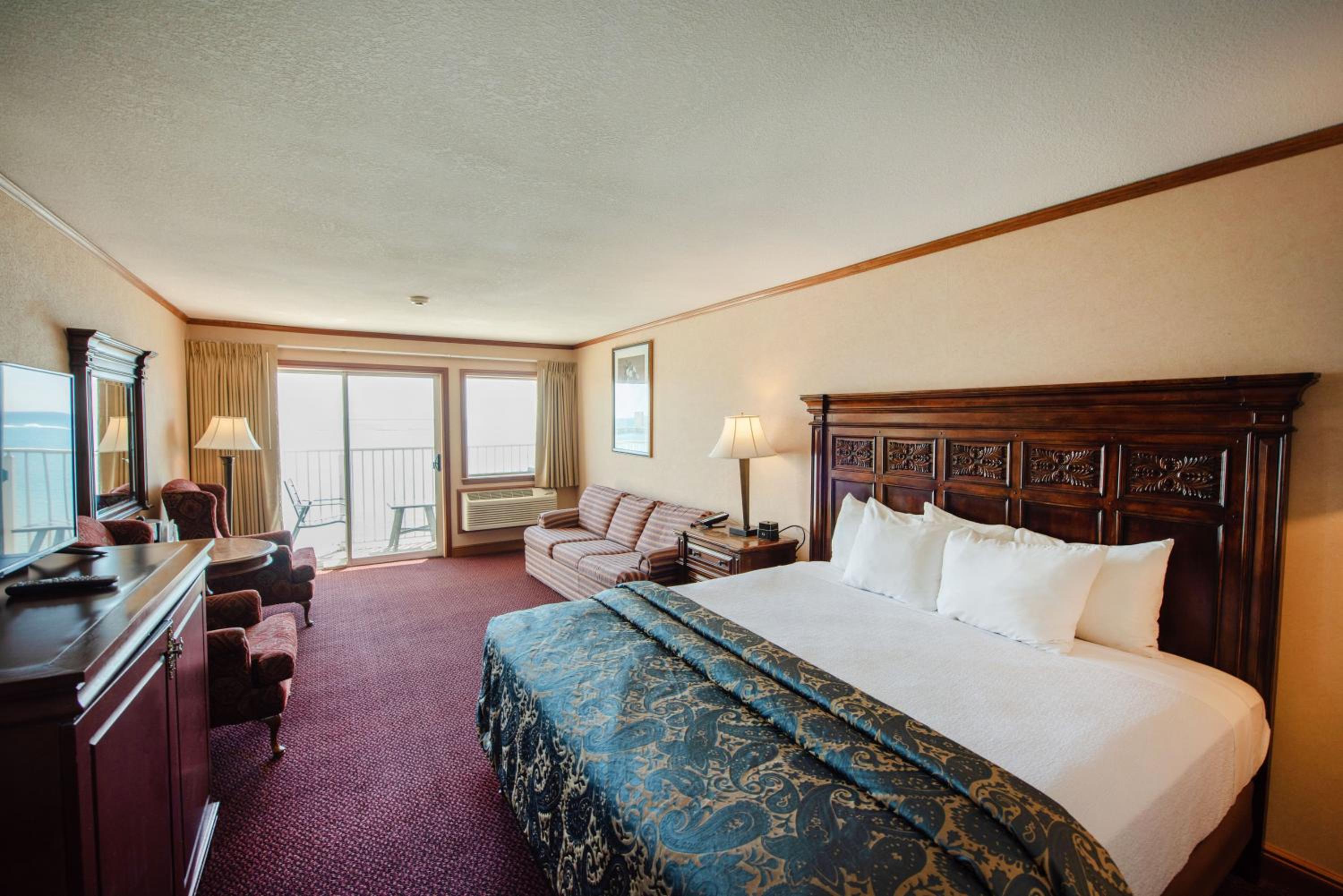 King Room with Spa Bath