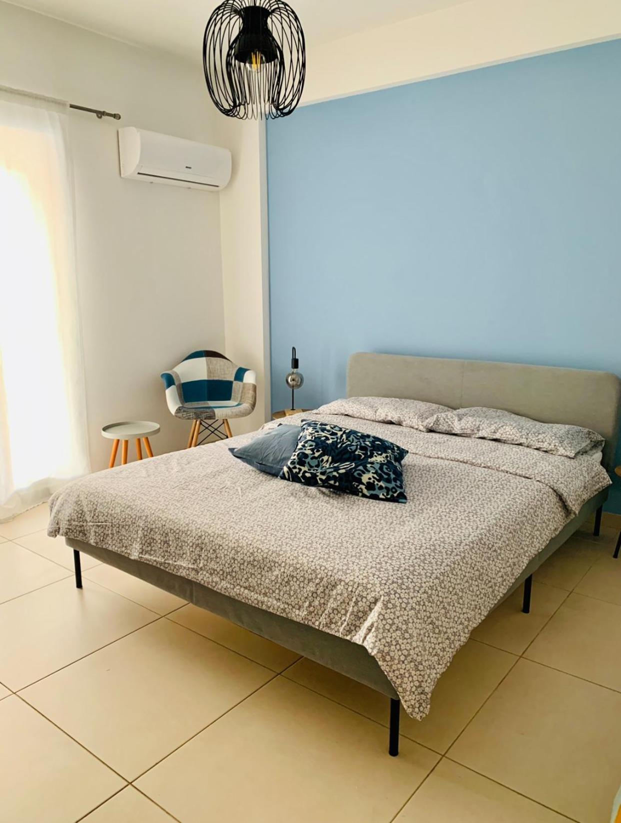 Two-Bedroom Apartment with Balcony photo 3