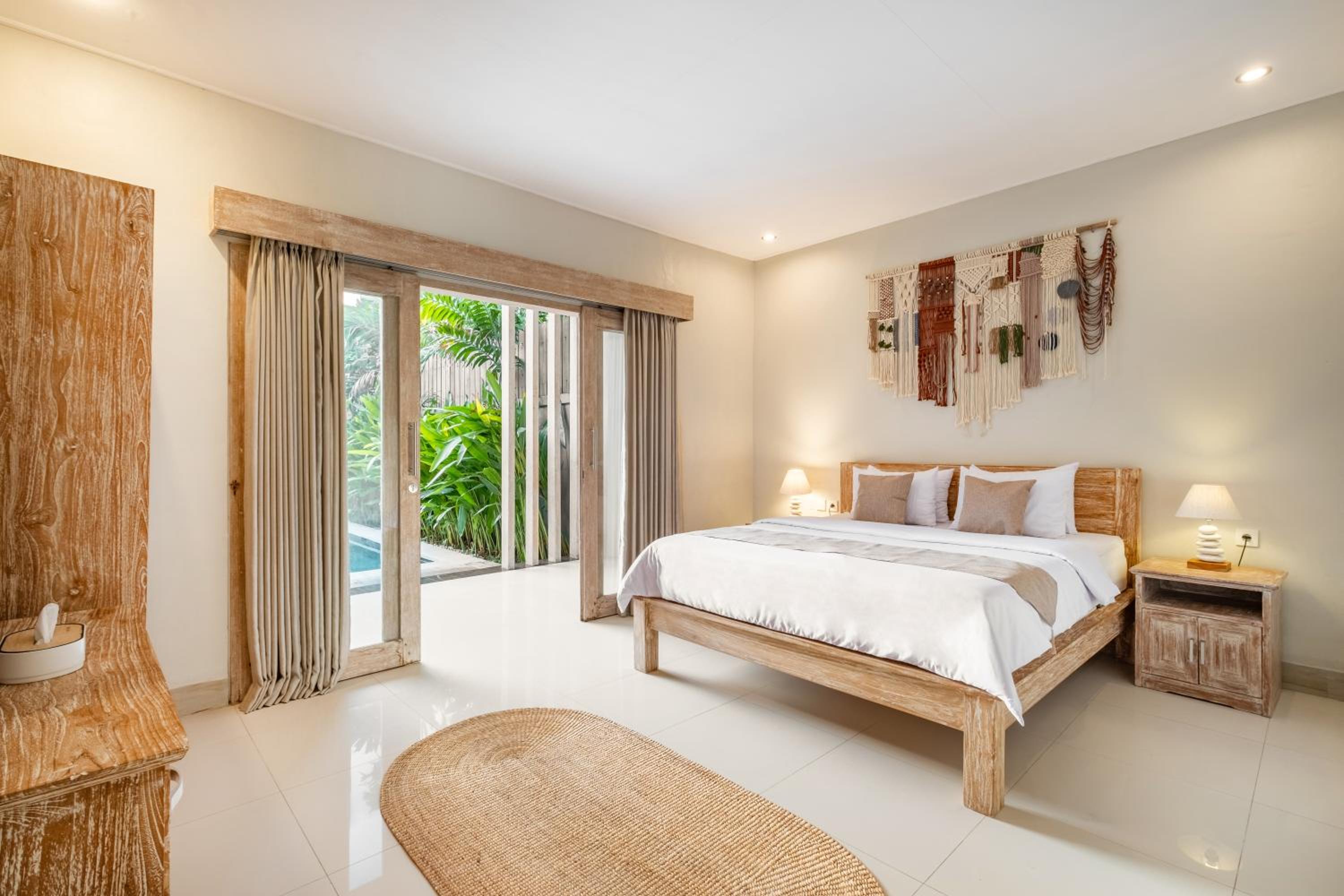 Two-Bedroom Villa - Photo 3