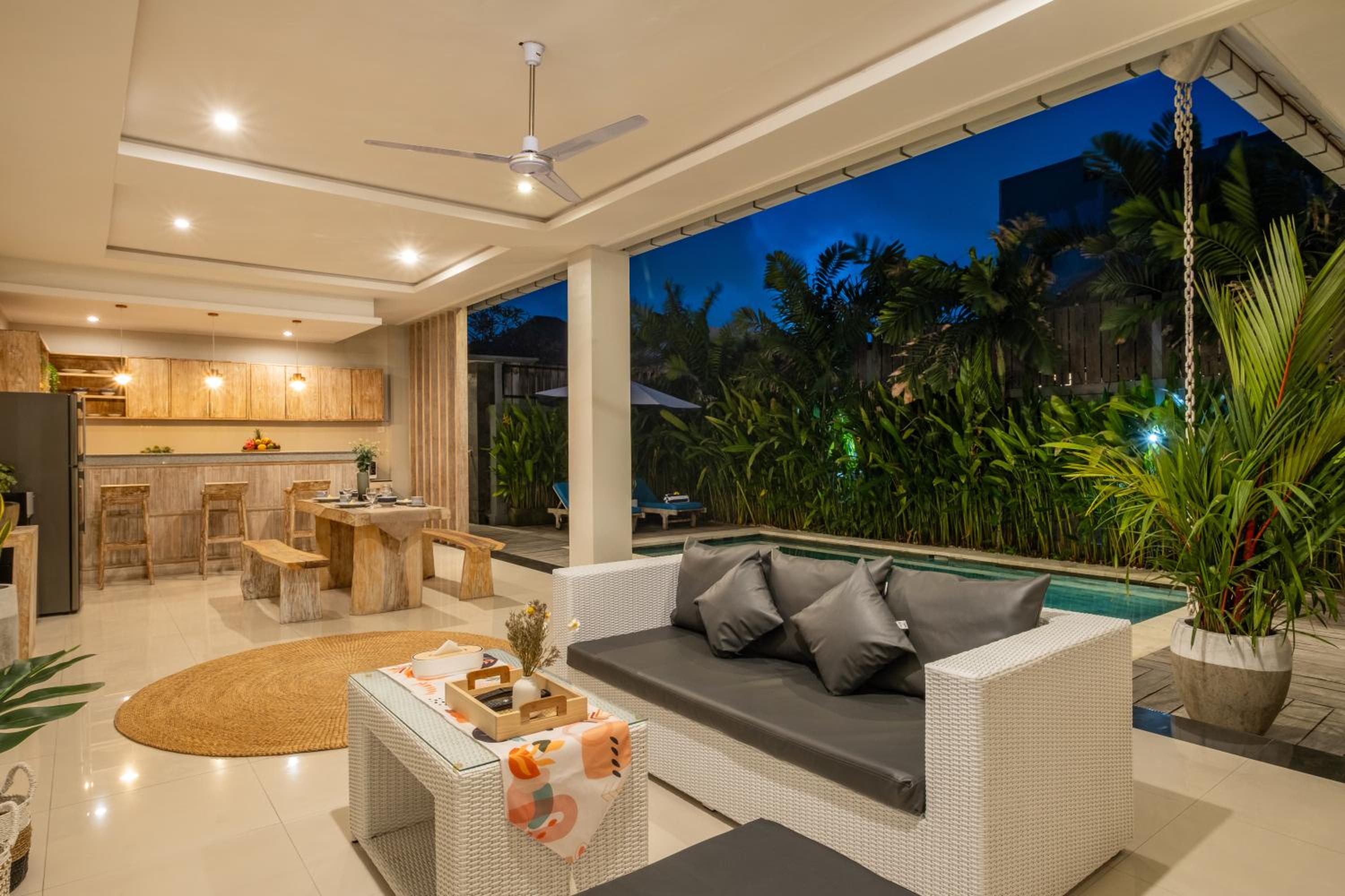Two-Bedroom Villa - Photo 18