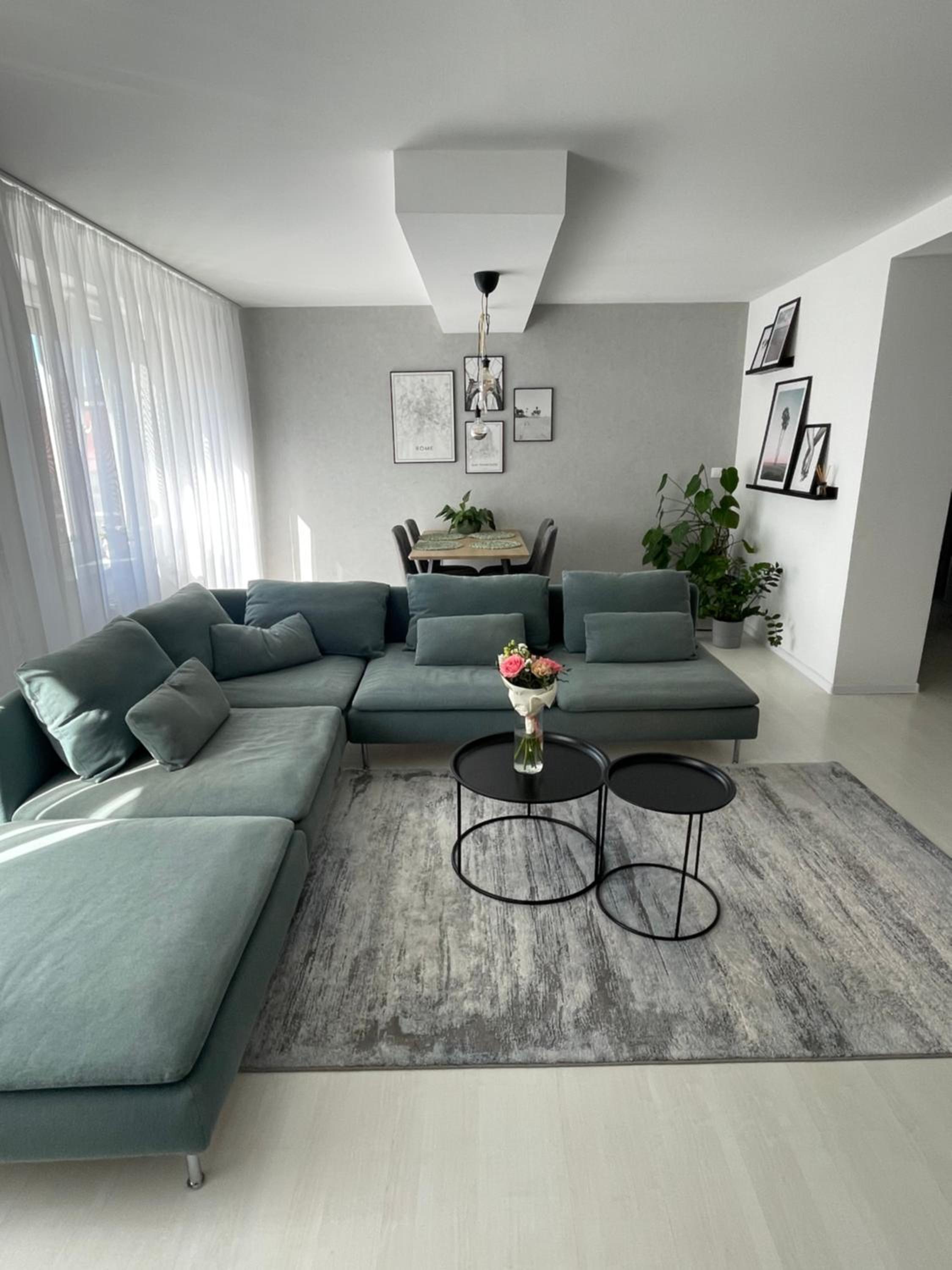 One-Bedroom Apartment photo 3