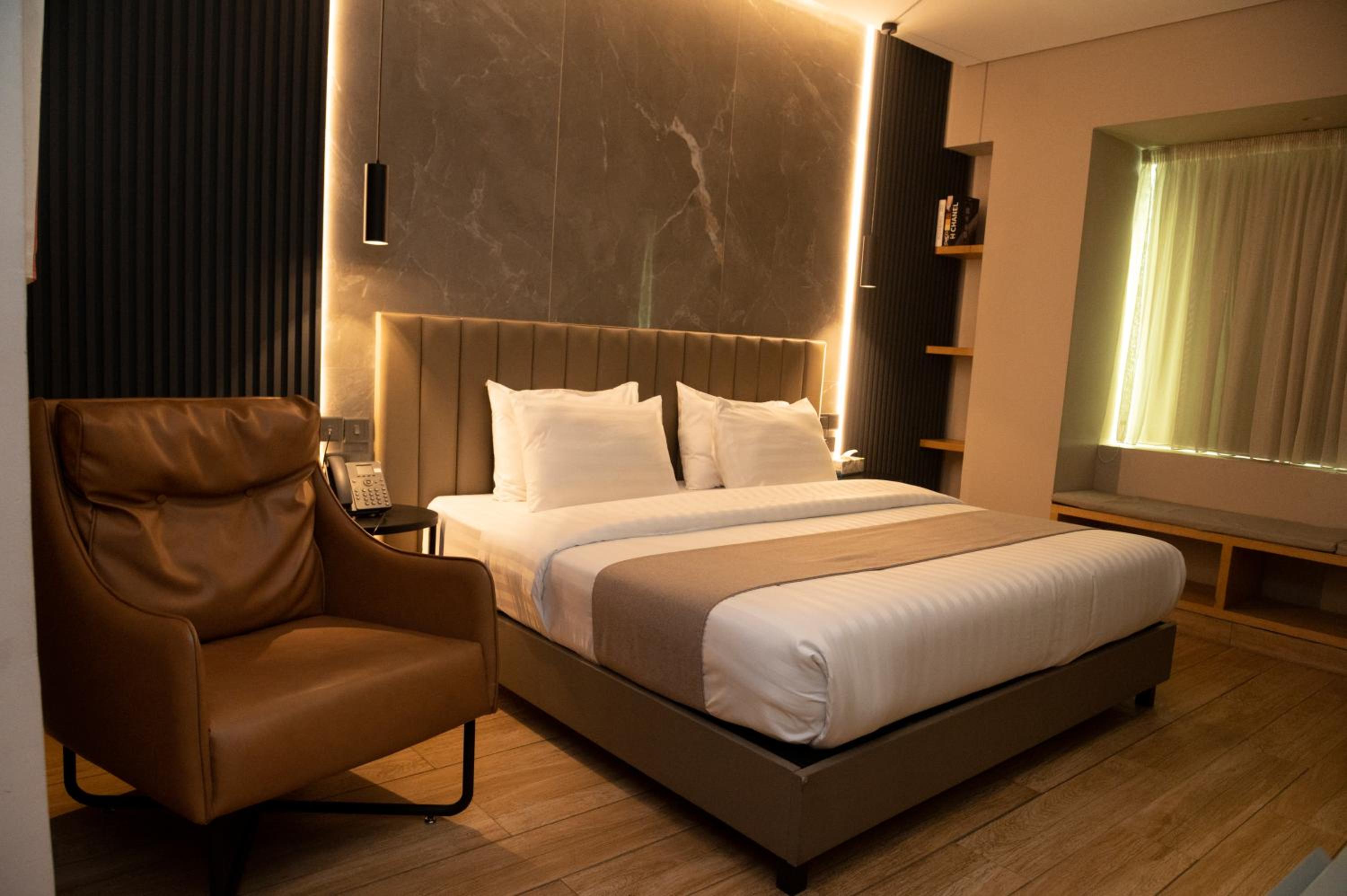 Queen Room