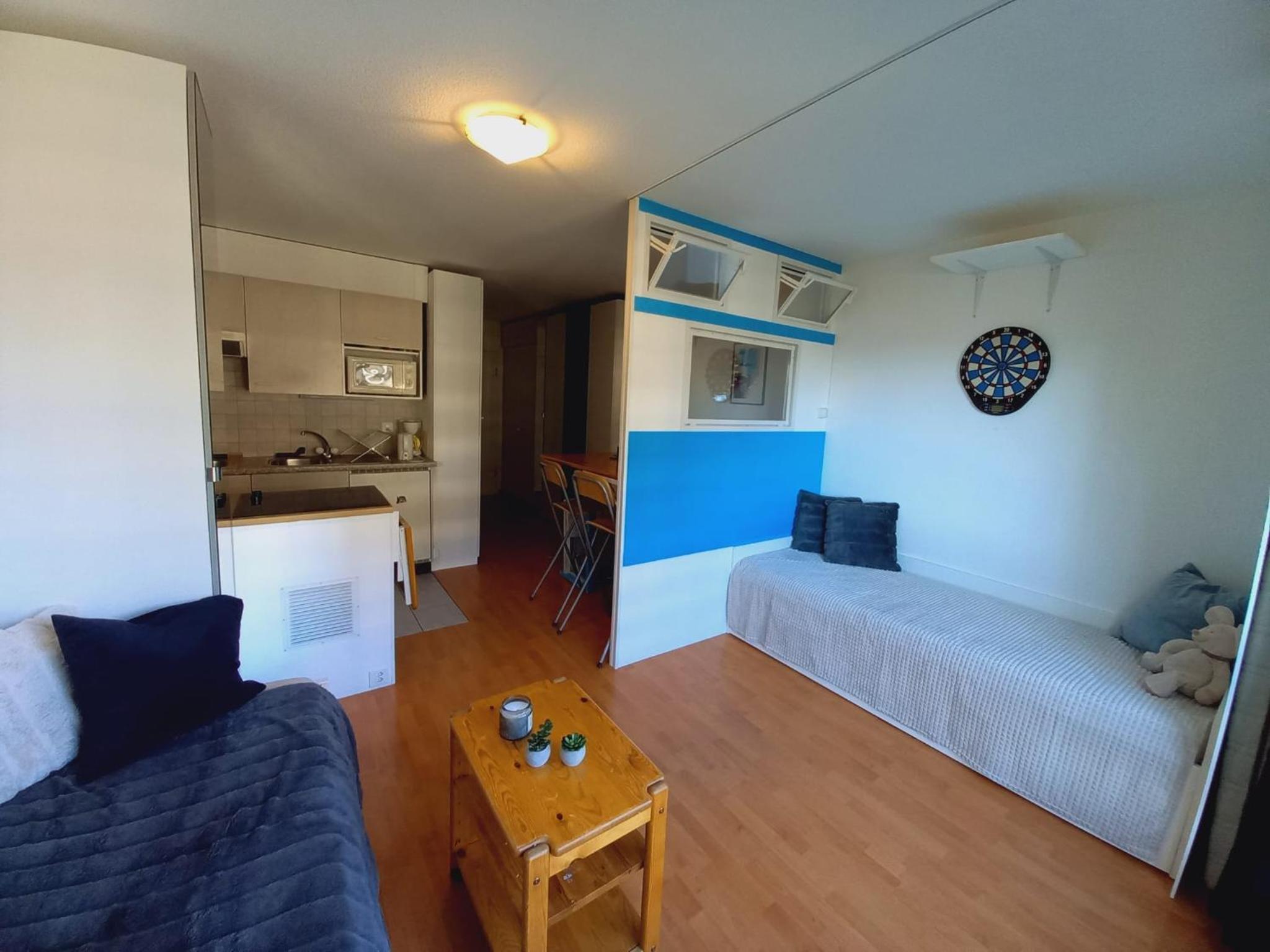 One-Bedroom Apartment photo 1