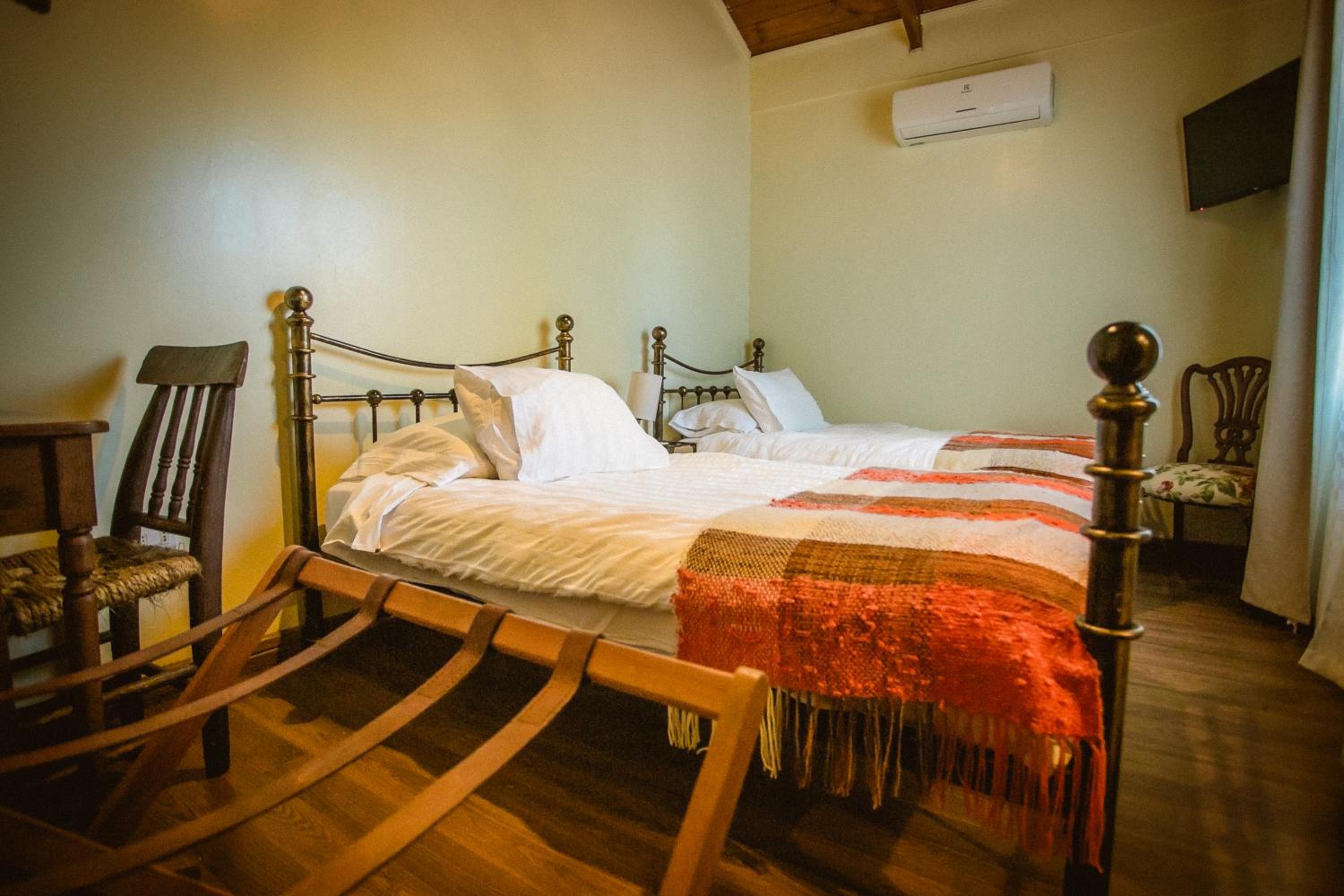 Standard Twin Room photo 2