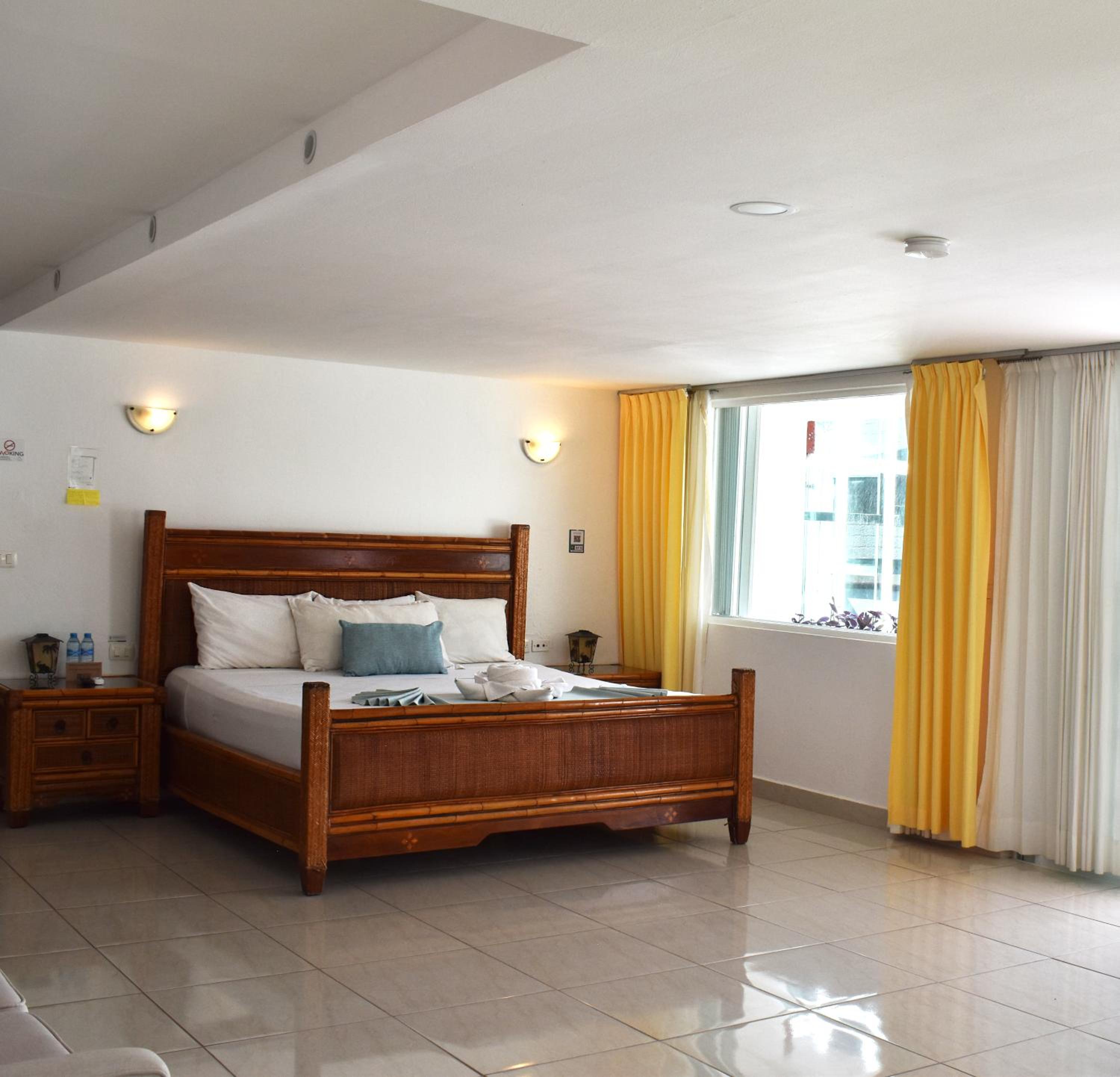 Superior King Suite - Photo 3