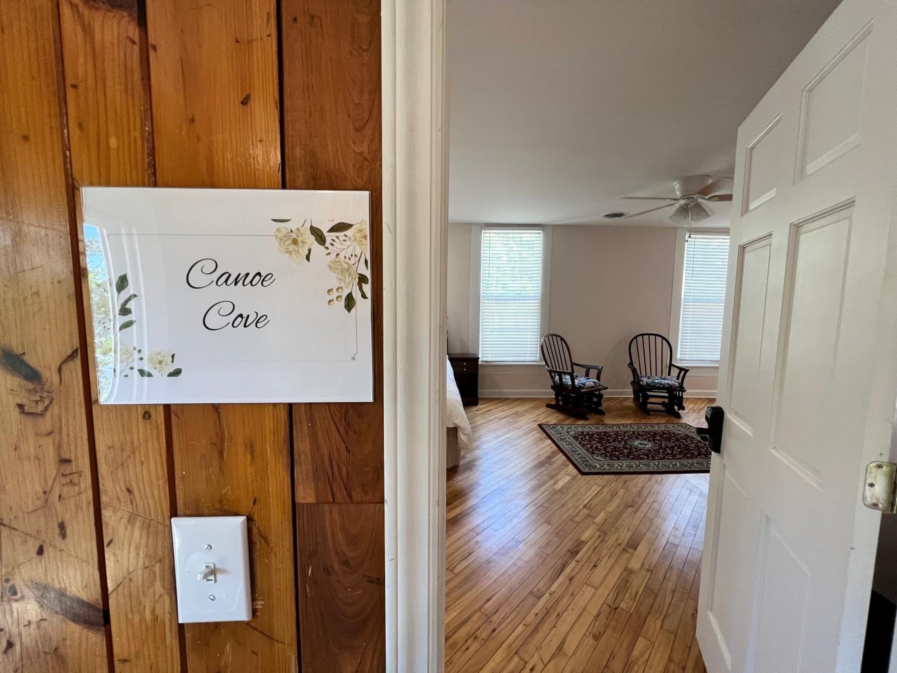 Large Double Room - Photo 4