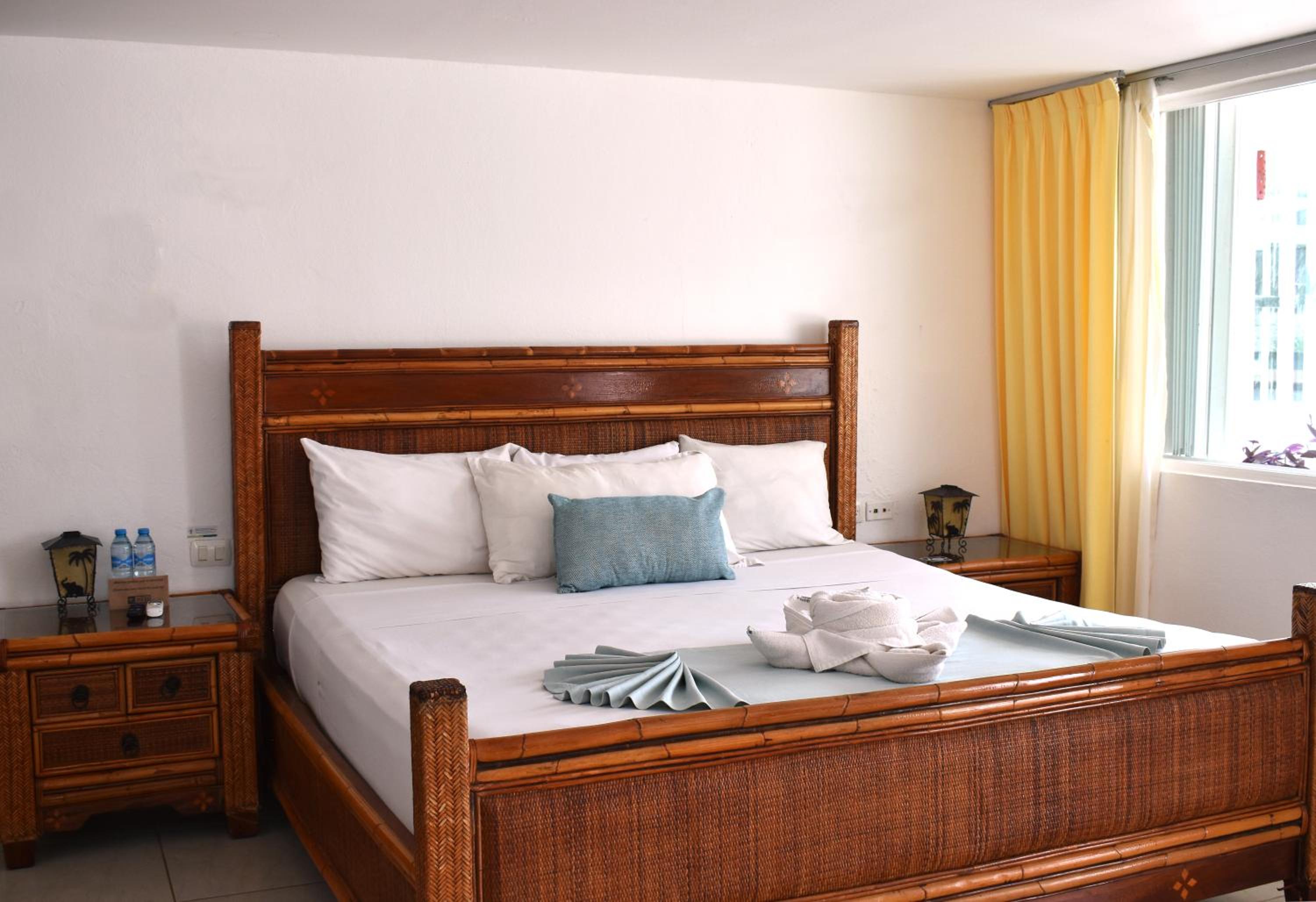 Superior King Suite - Photo 2
