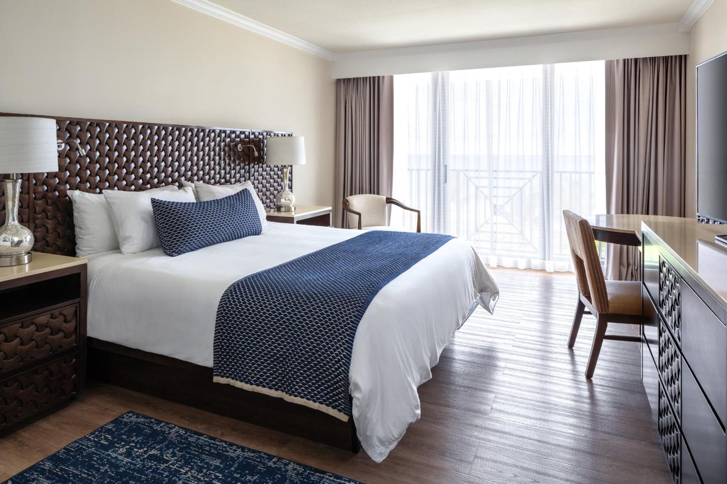 Suite Júnior de um Quarto com Sofá-Cama