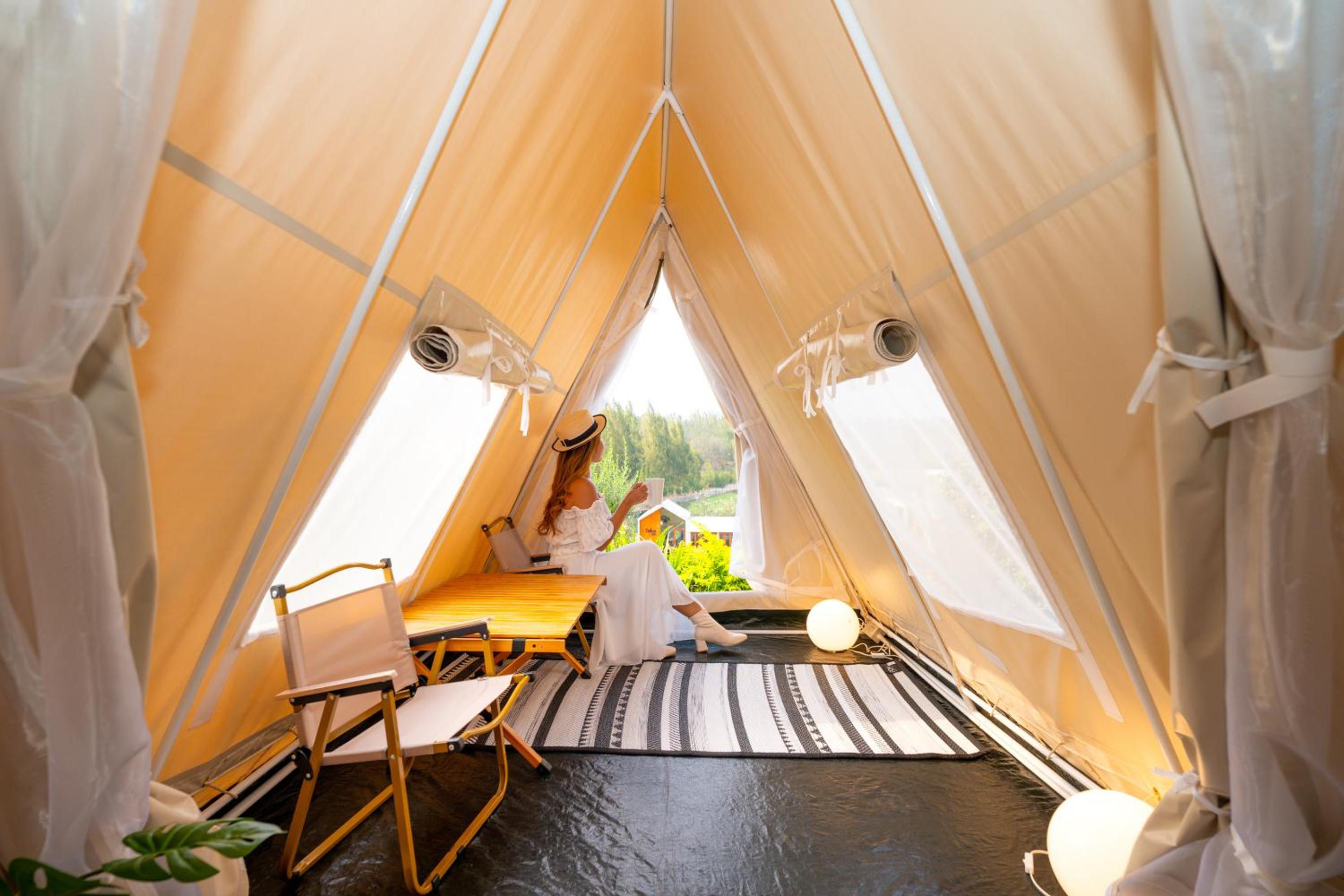 Deluxe Double Room with Balcony - Photo 3
