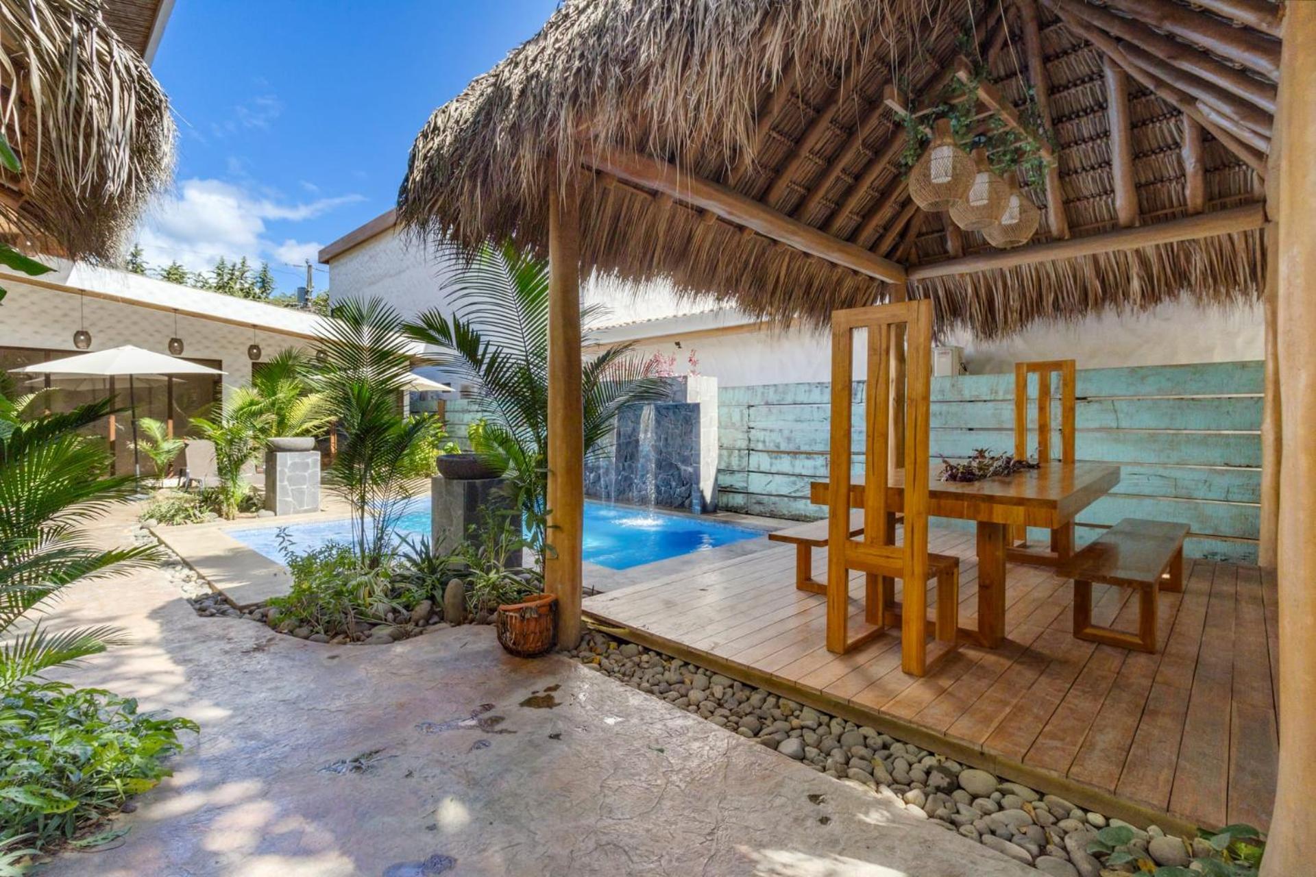 Villa photo 2