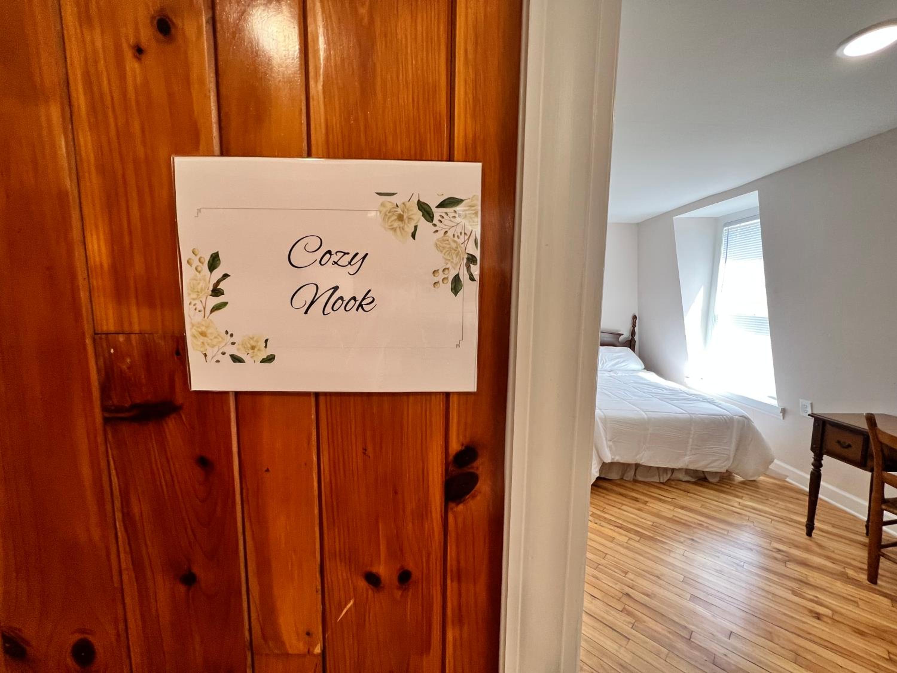 Queen Room with Garden View - Photo 1