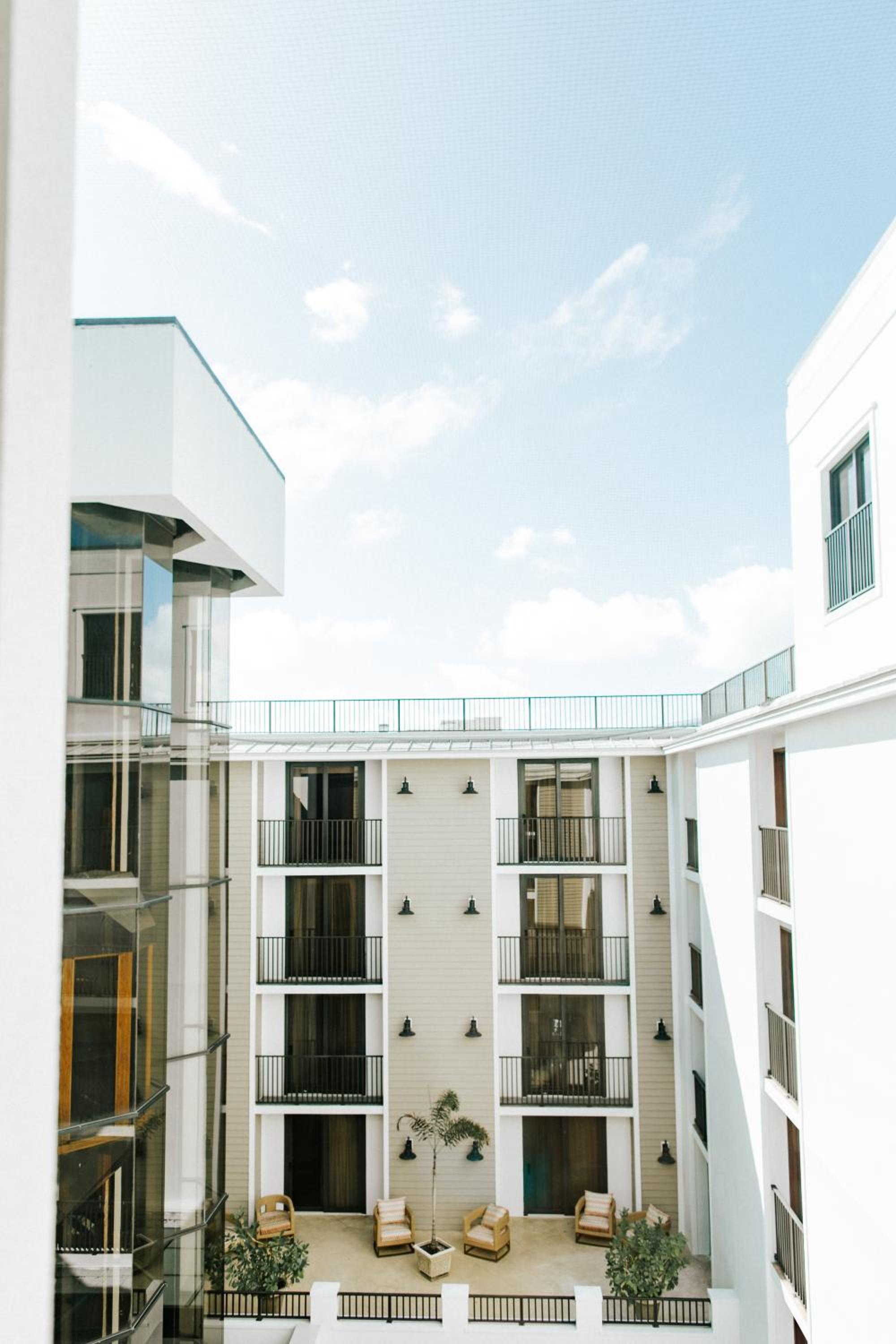 Junior Suite with Balcony photo 3