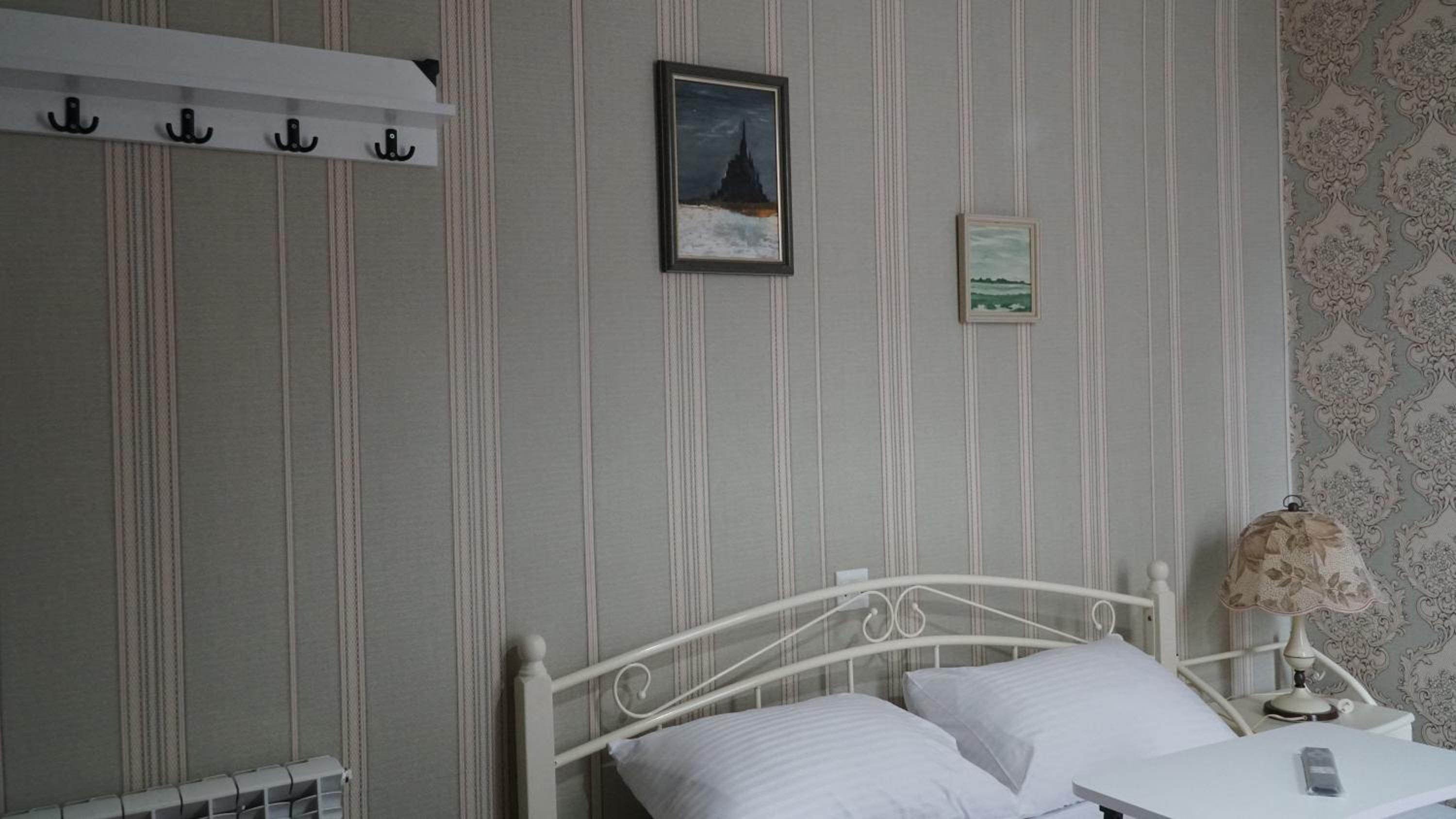Double Room with Shared Bathroom photo 1