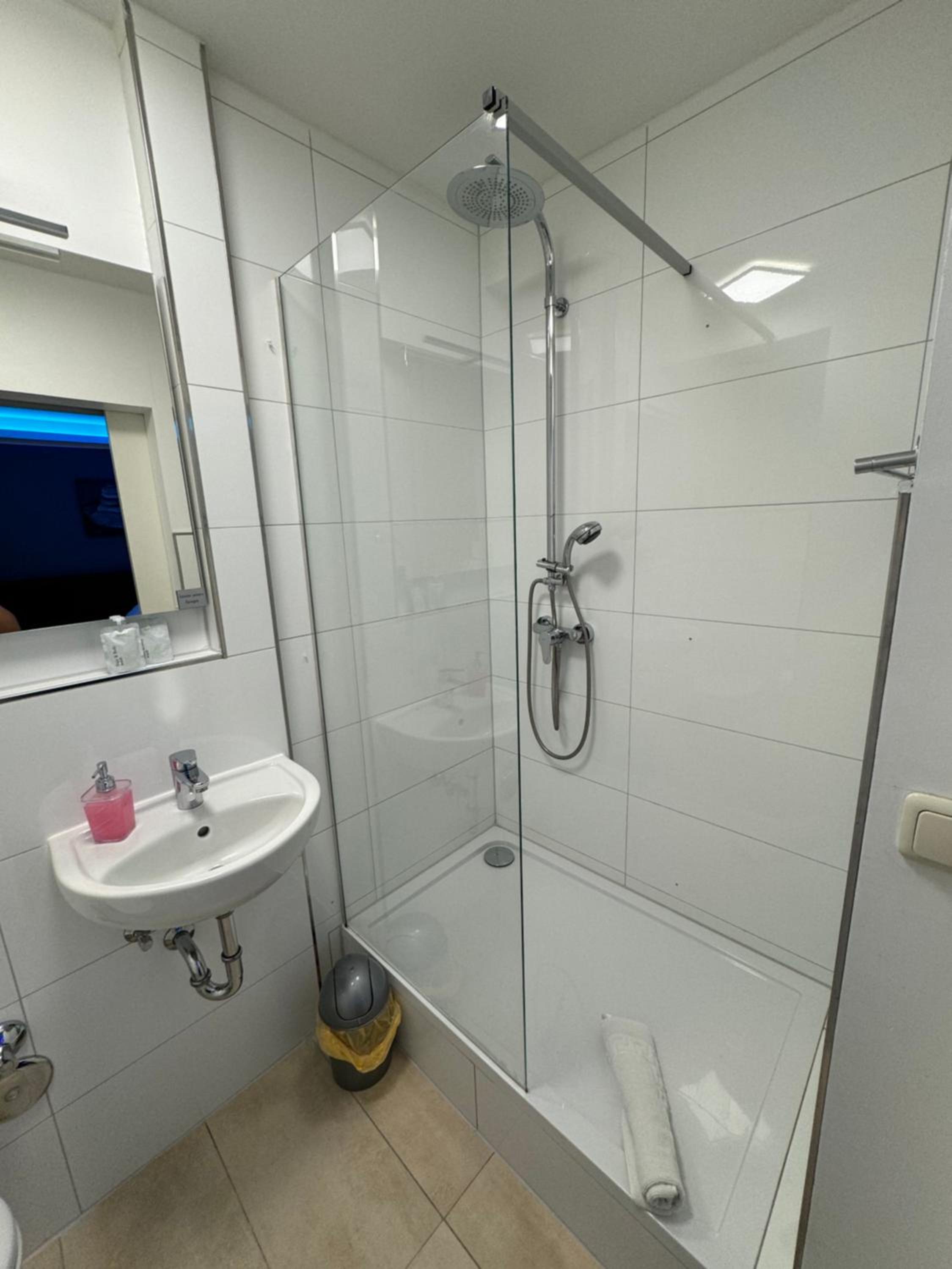 Deluxe Double Room - Photo 4