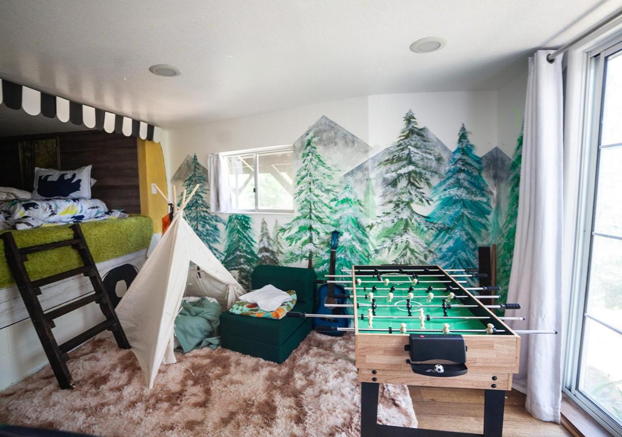Three-Bedroom Chalet photo 1