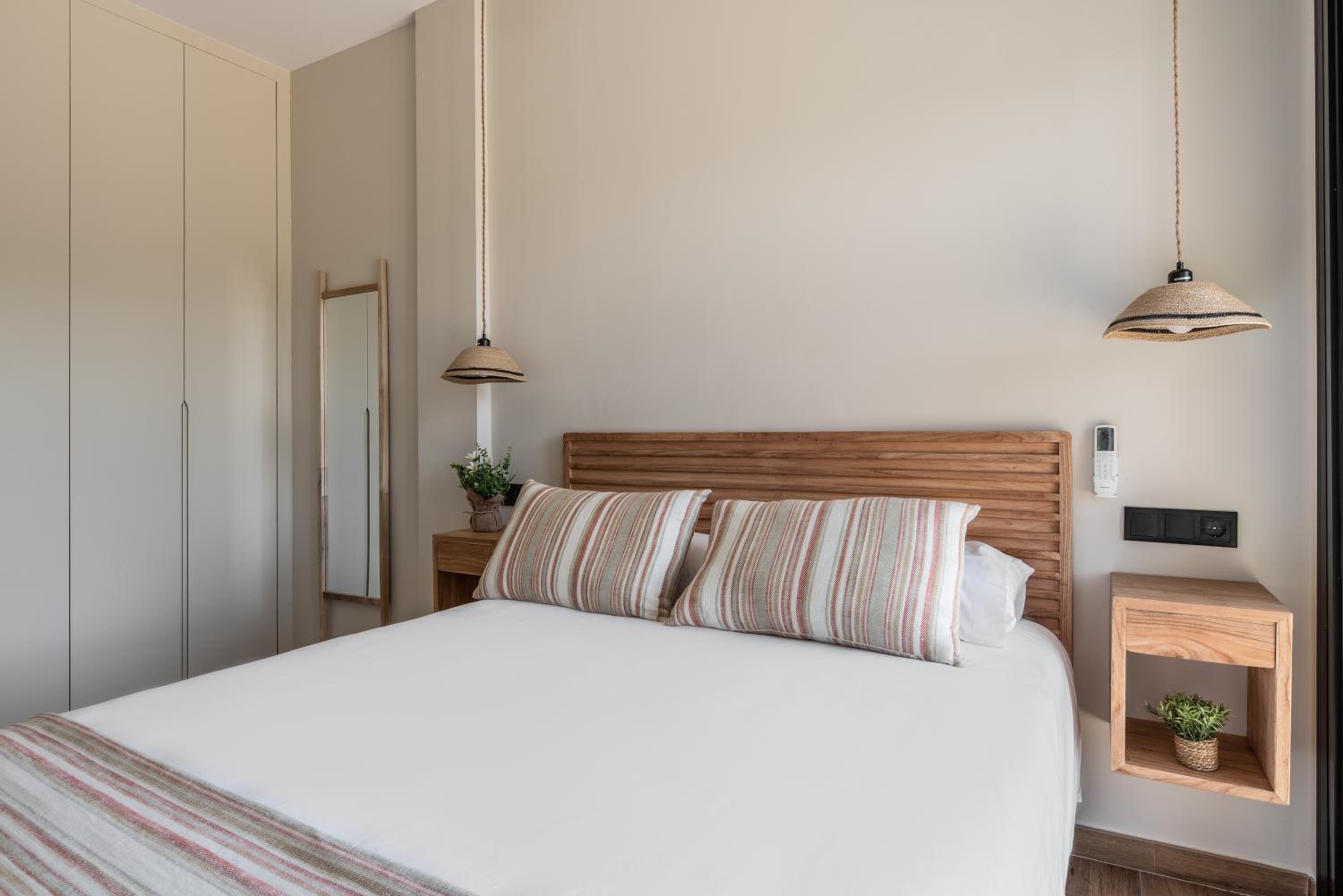 Apartamento de Dos Habitaciones con Terraza
