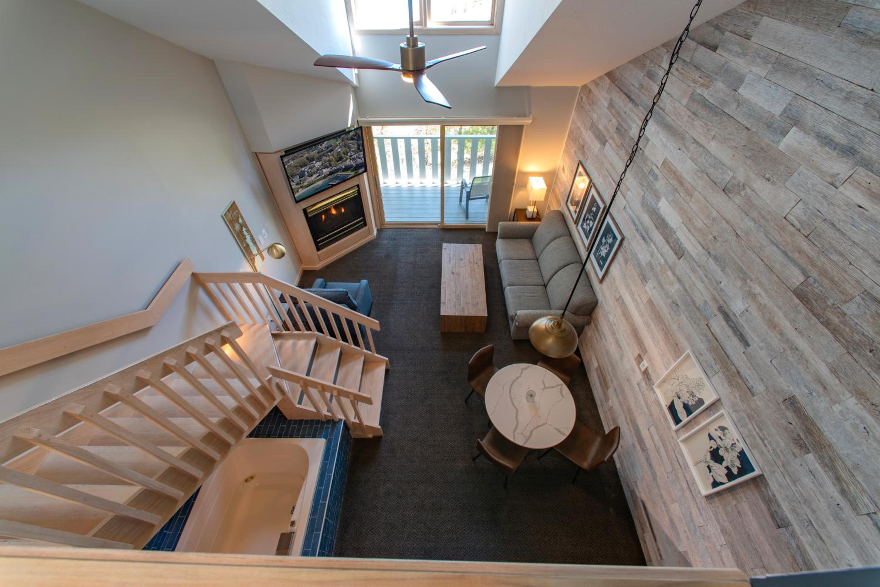 Two King Bed Suite with Hot Tub photo 2