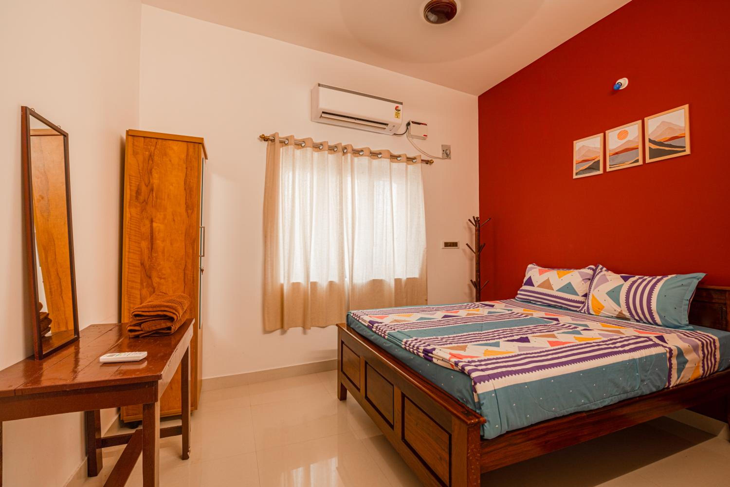 Two-Bedroom Apartment with Terrace and Sea View photo 1